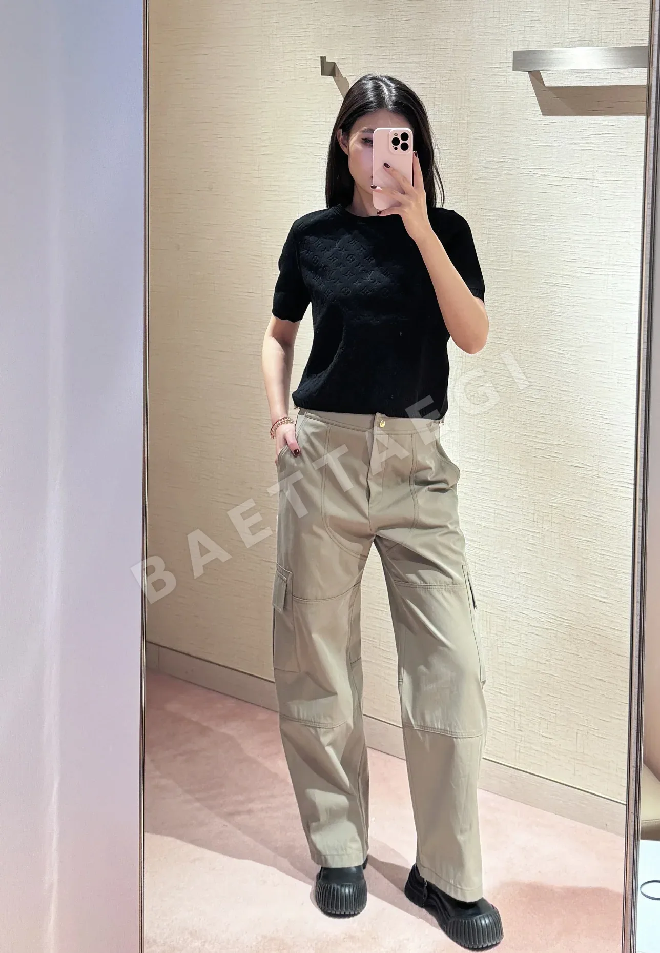 루이비통 여성 반팔 상세 이미지 4