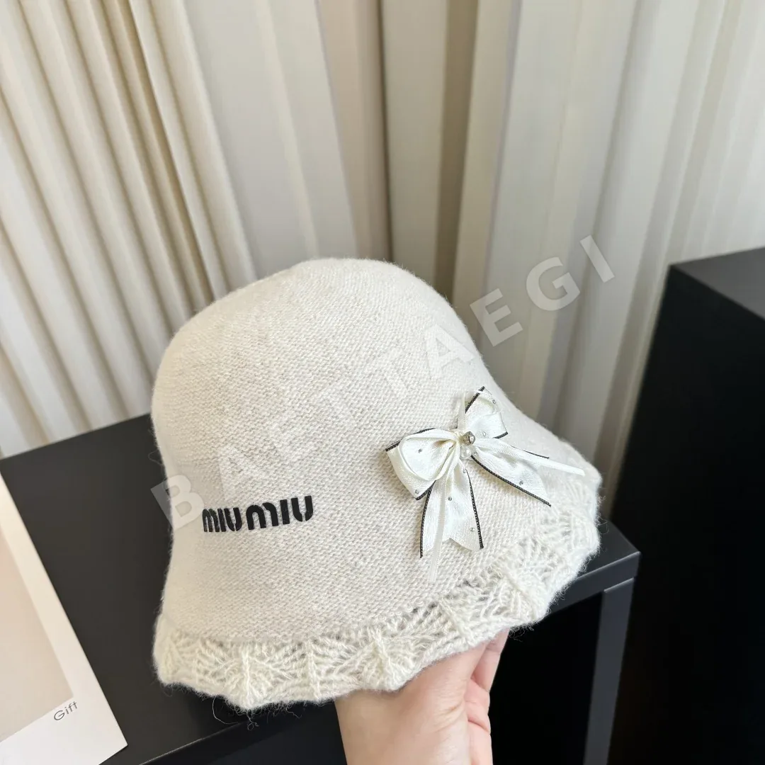 미우미우 모자 185761 Miu Miu Cap 상세 이미지 4