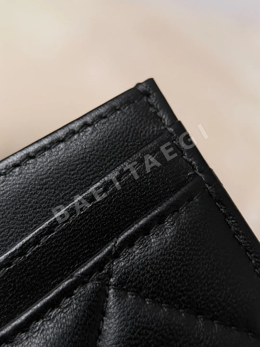 샤넬 램스킨 퀼팅 카드 홀더 지갑 상세 이미지 7