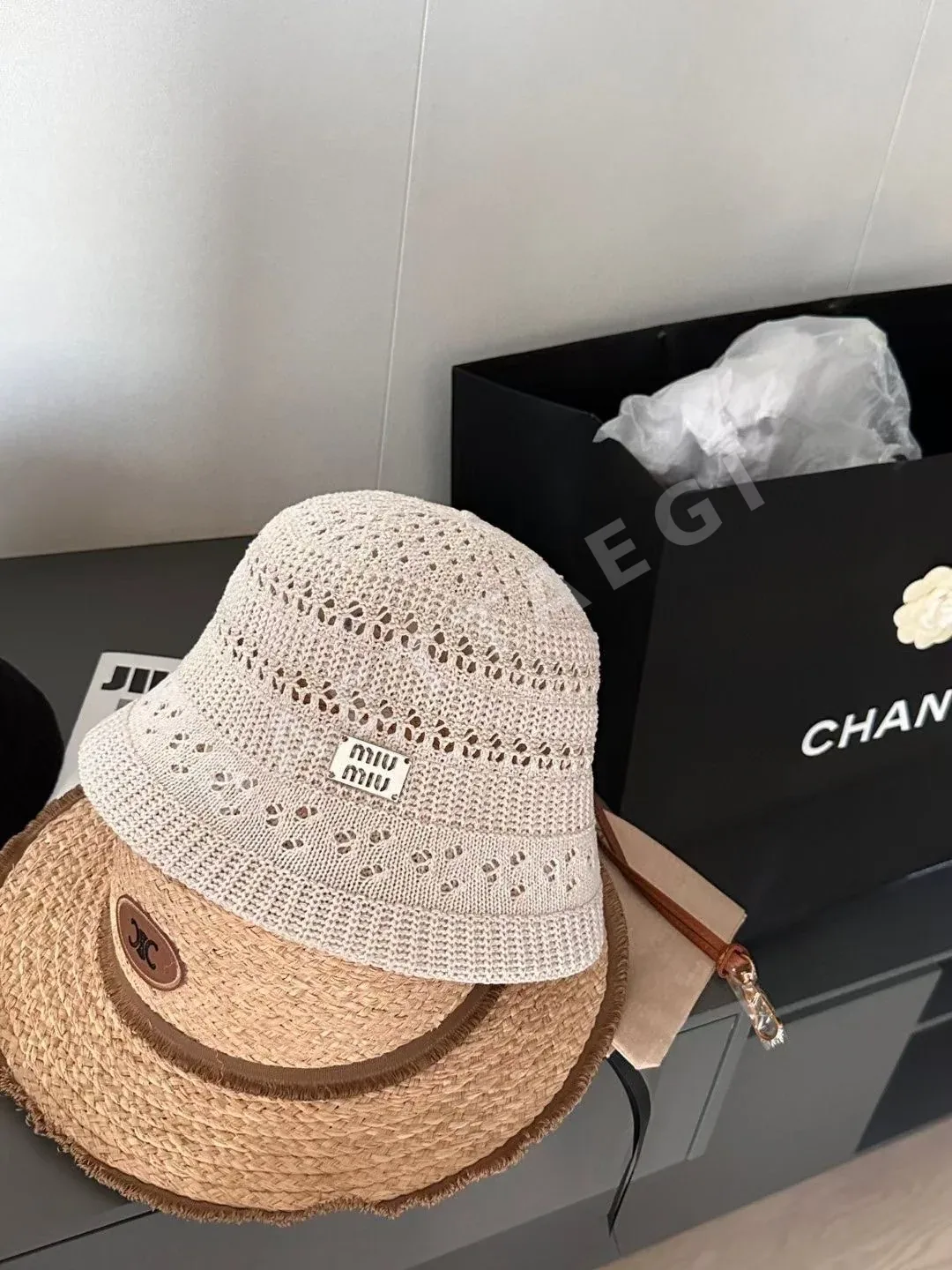 미우미우 모자 81062 Miu Miu Cap 상세 이미지 4