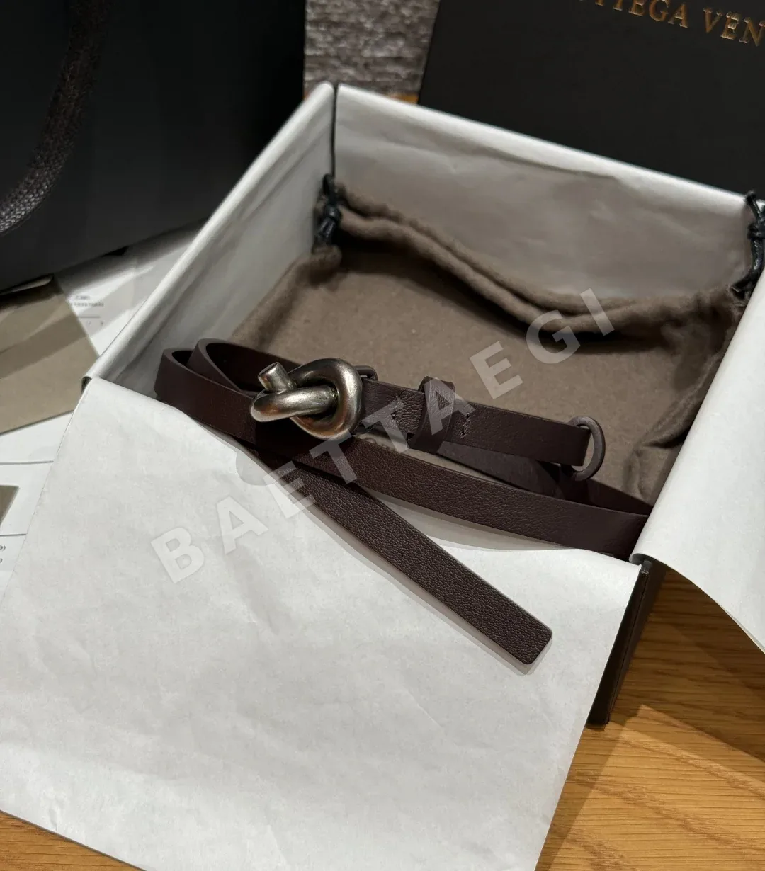 보테가베네타 노트 소가죽 벨트 179049
