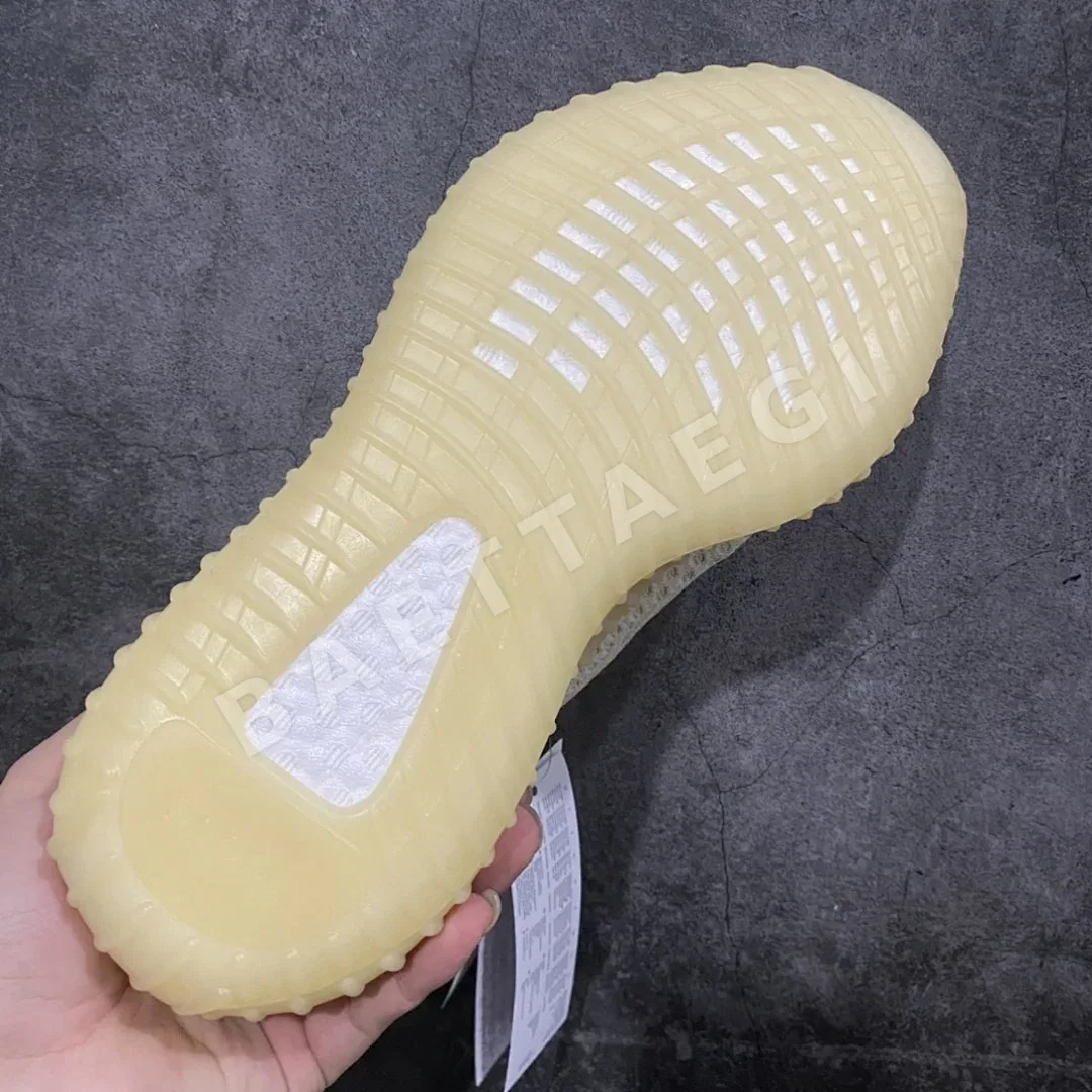 아디다스 이지 350 FZ5246 200684 Adidas Yeezy 350 상세 이미지 2