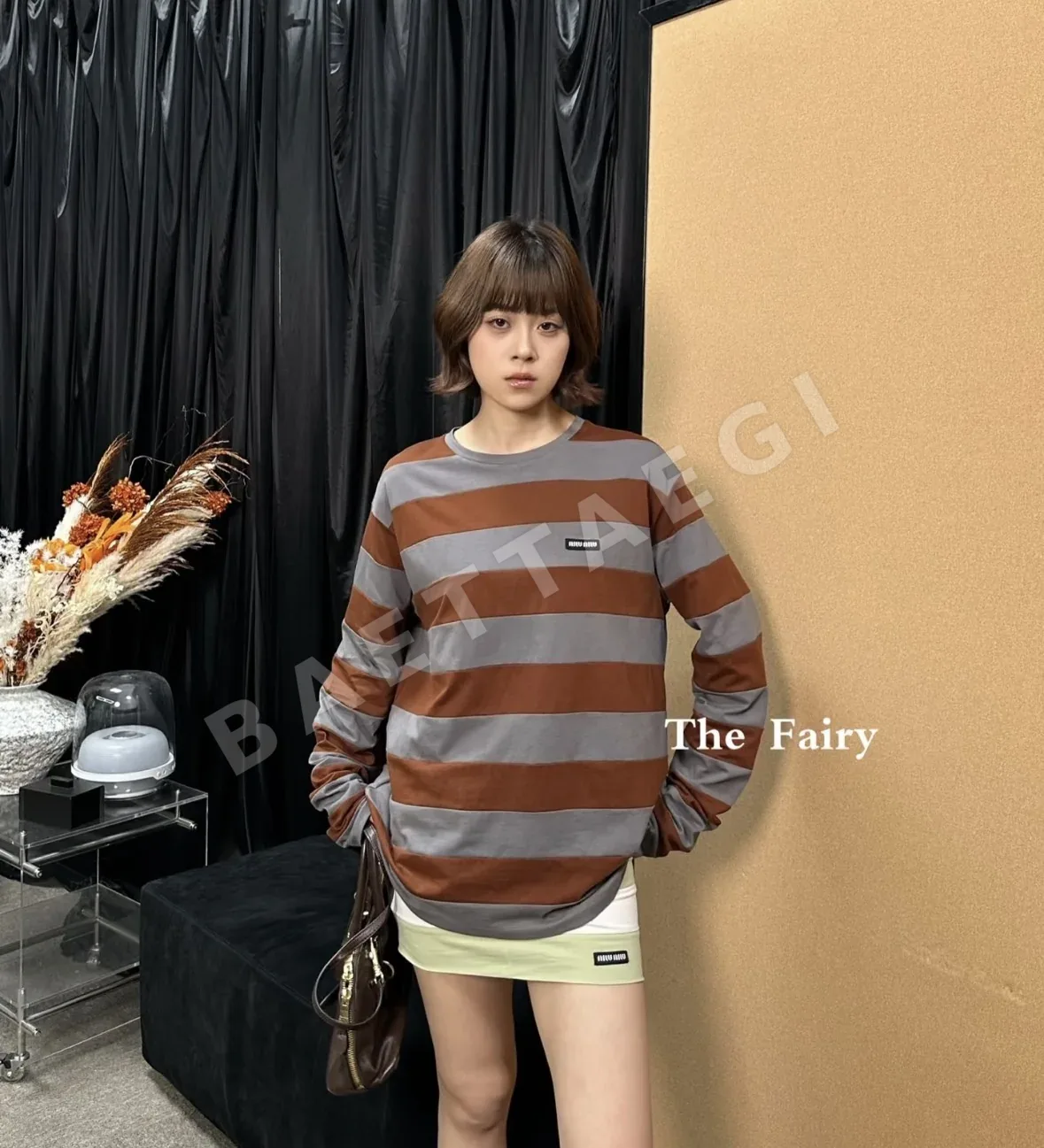 미우미우 스트라이프 긴팔 티셔츠 상세 이미지 2