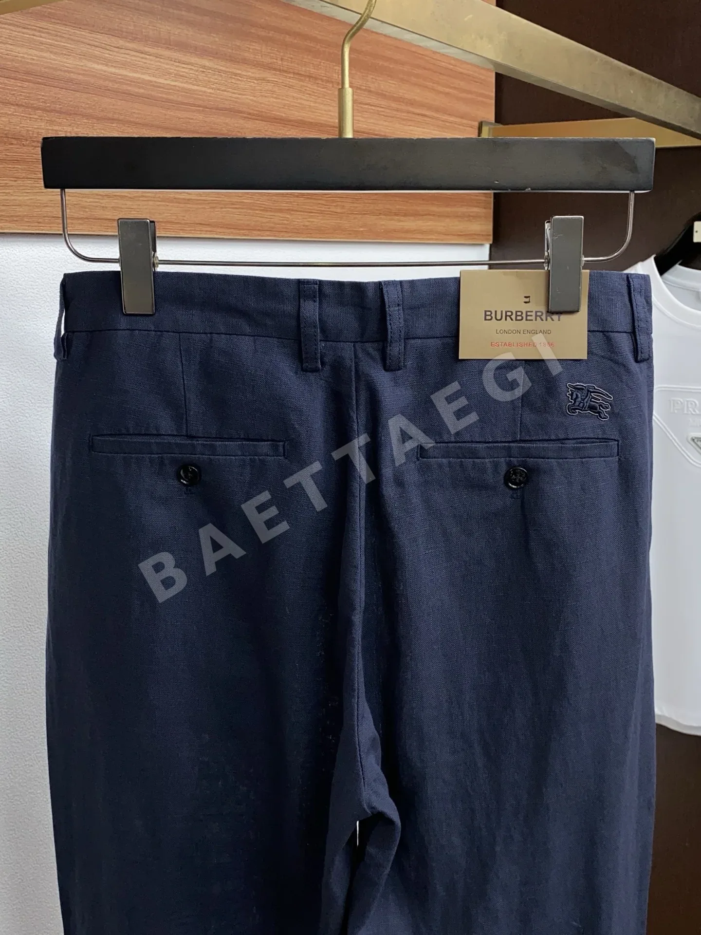 버버리 남성 워시 가공 데님 바지 상세 이미지 9