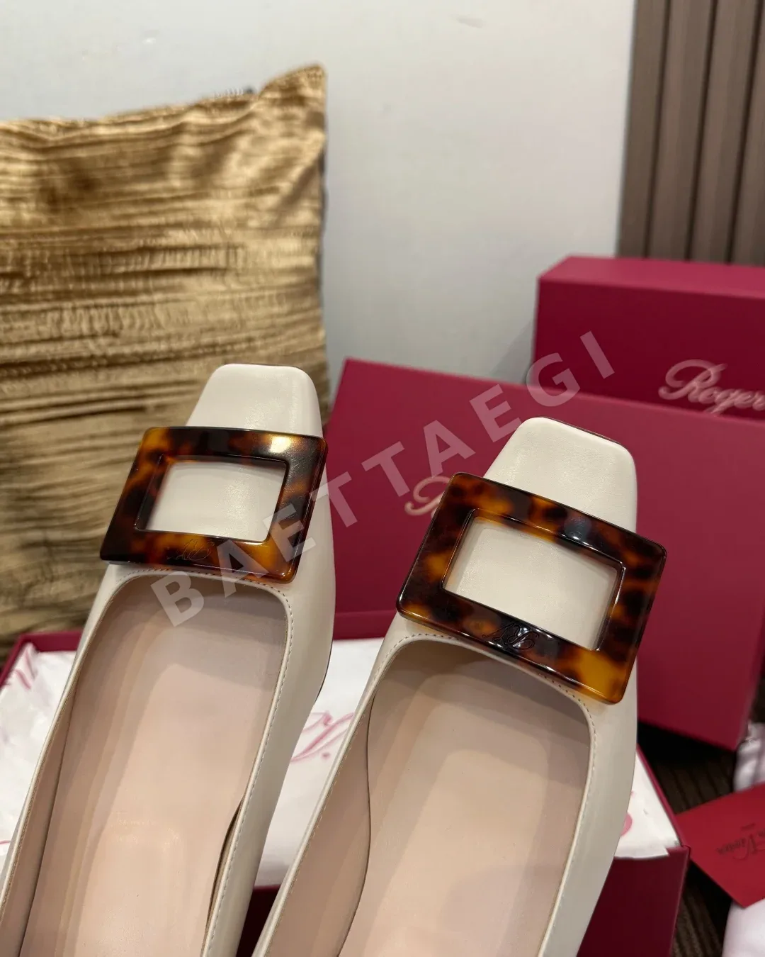 로저비비에 호피 버클 플랫슈즈 상세 이미지 7