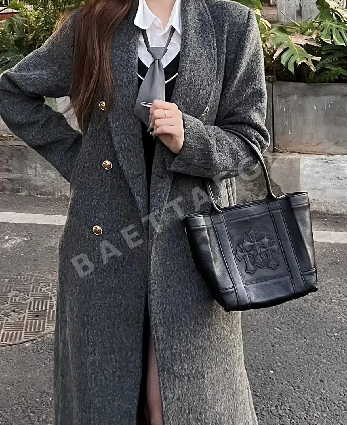 크롬하츠 크로스 패치 토트 가방 상세 이미지 13