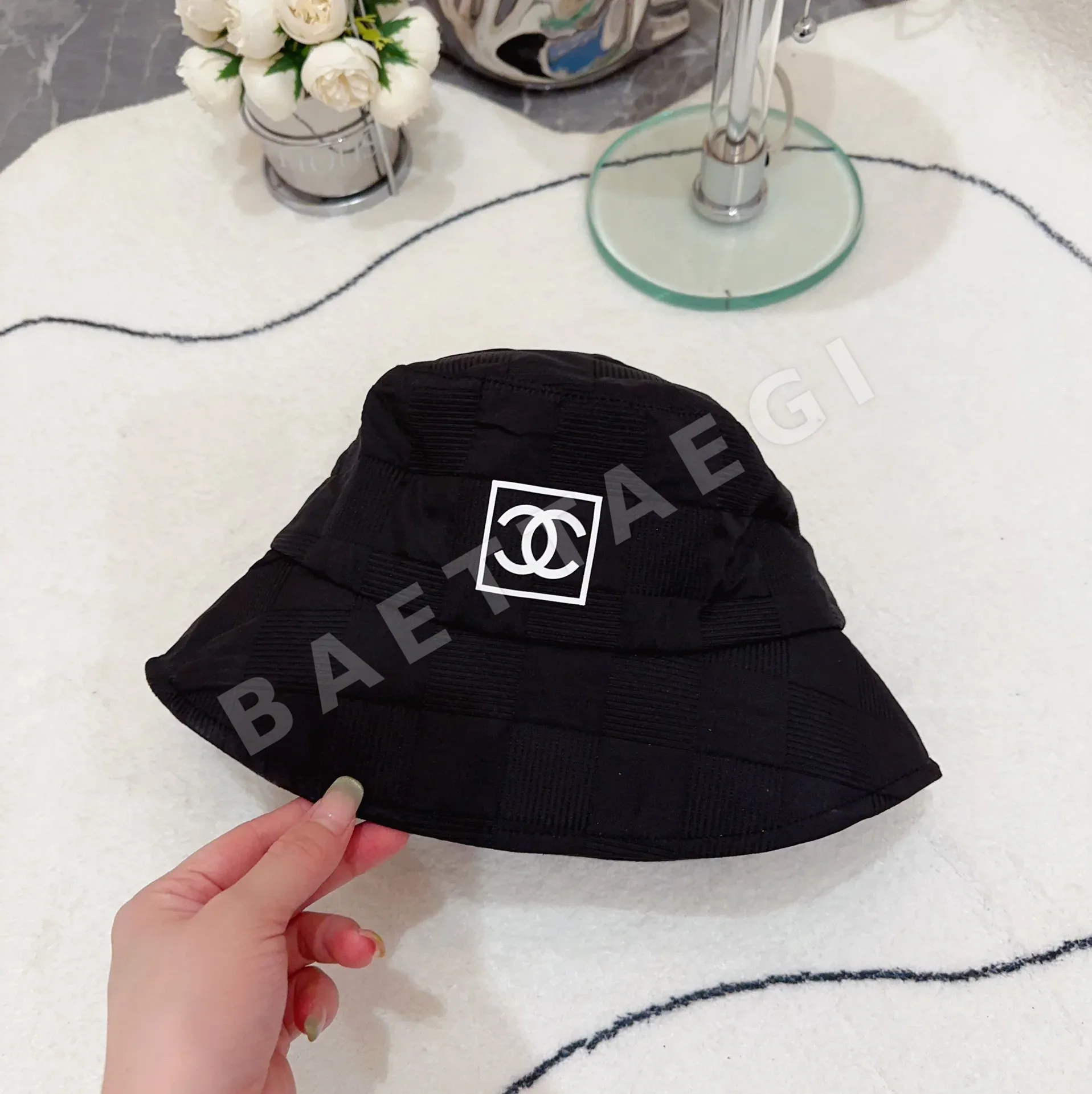 샤넬 빈티지 체크 엠보 버킷 햇 상세 이미지 8