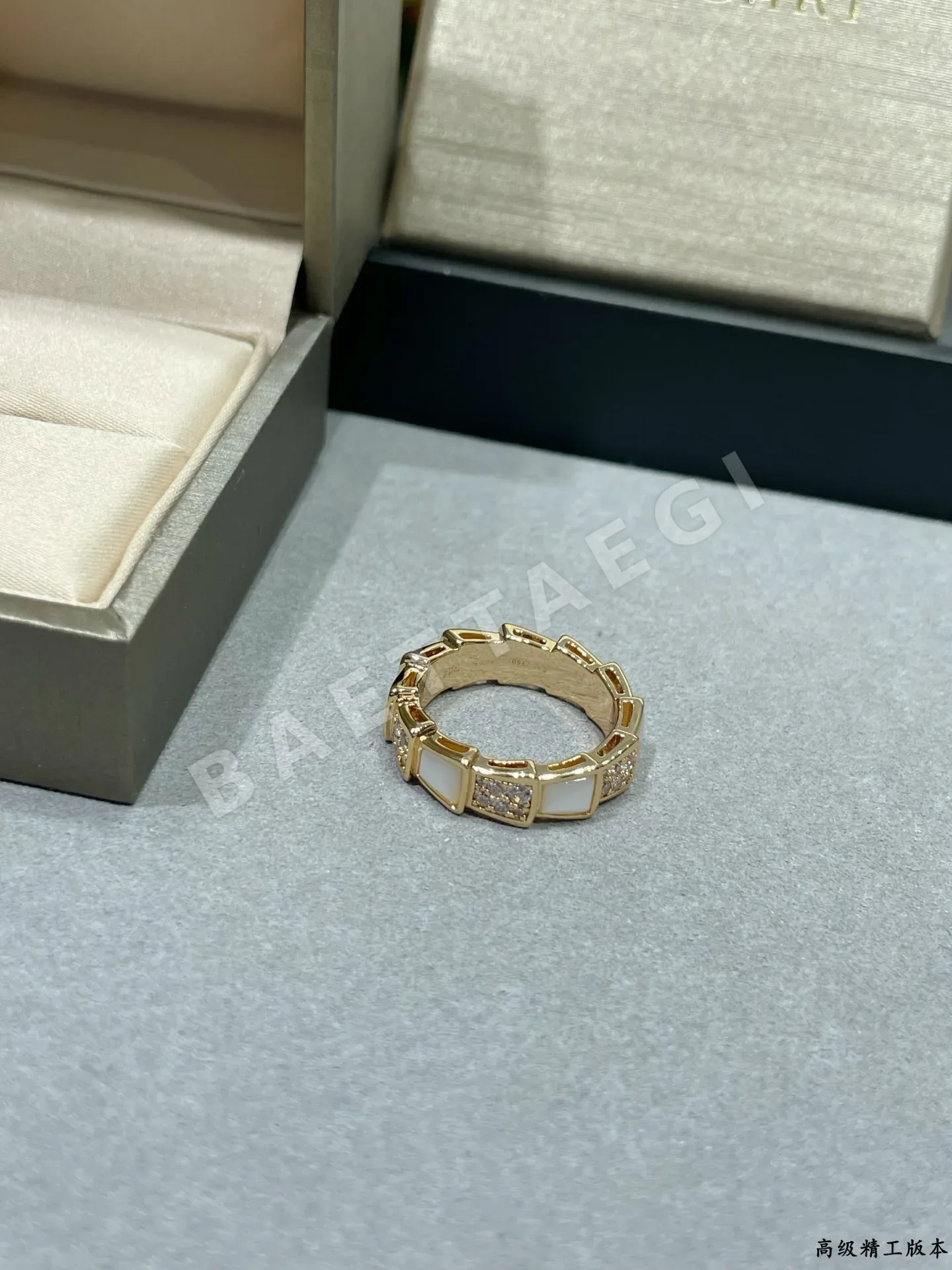 불가리 스네이크 와이드 반지 상세 이미지 5