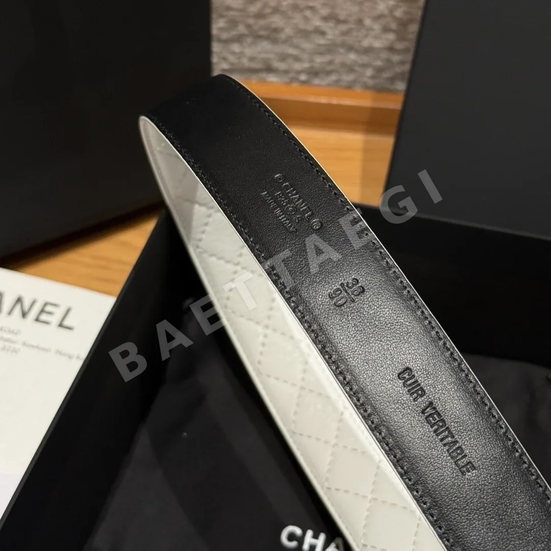 샤넬 더블 C 메탈 로고 램스킨 벨트 상세 이미지 9
