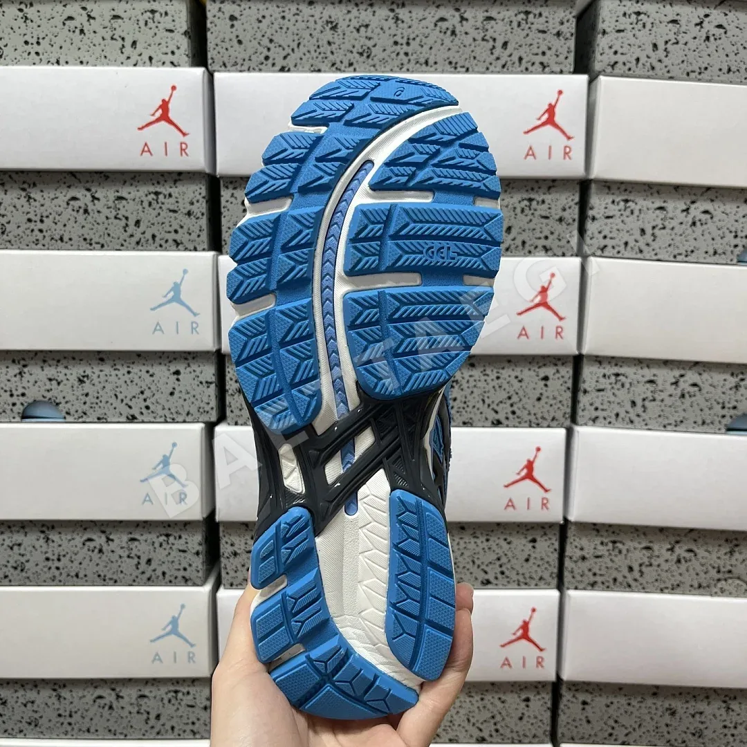 아식스 [TOP] 젤 카야노 20 1203A621-400 200417 Asics Gel-Kayano 20 상세 이미지 7