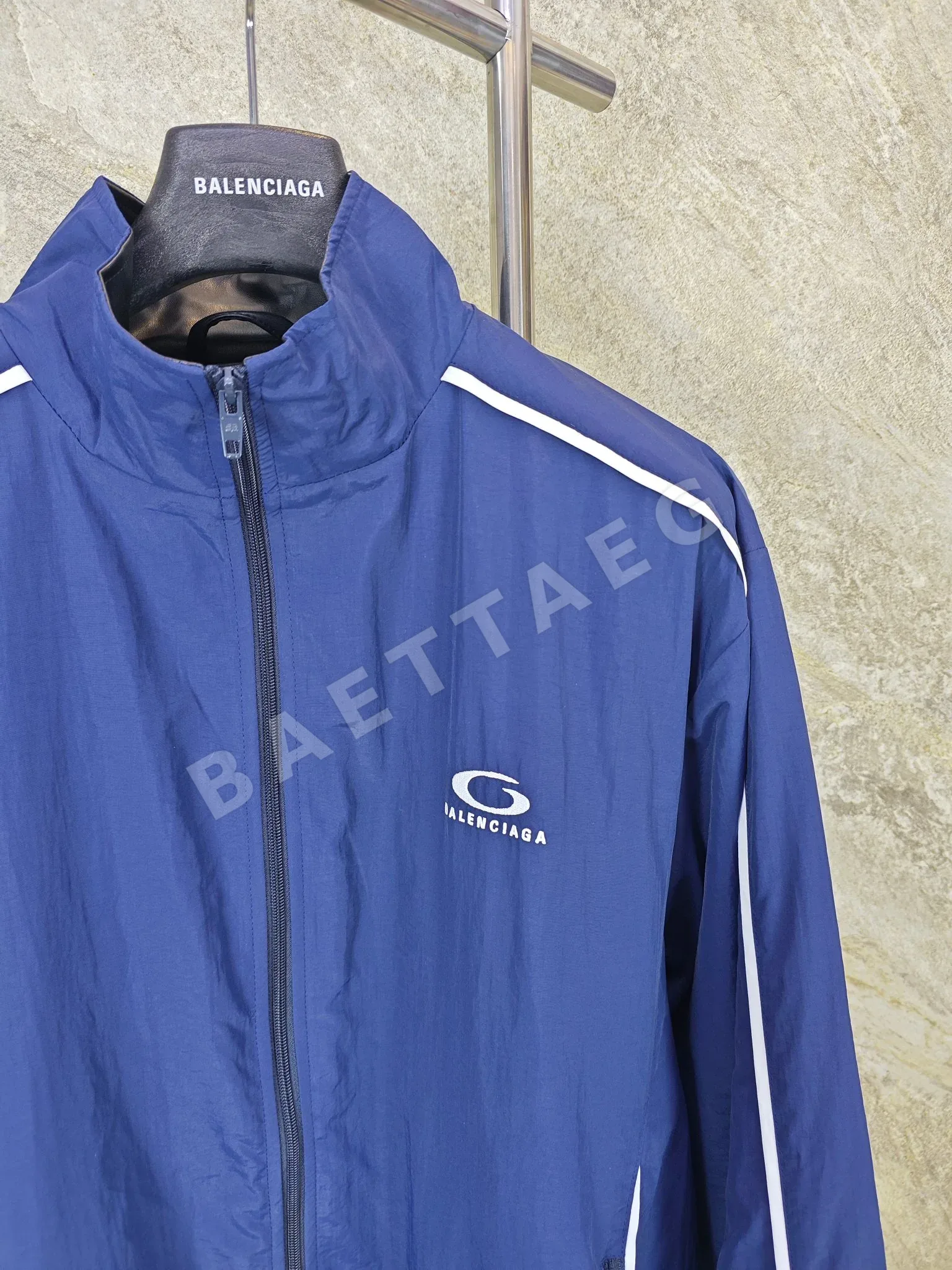 발렌시아가 원형 자수 양면 가죽 자켓 상세 이미지 5