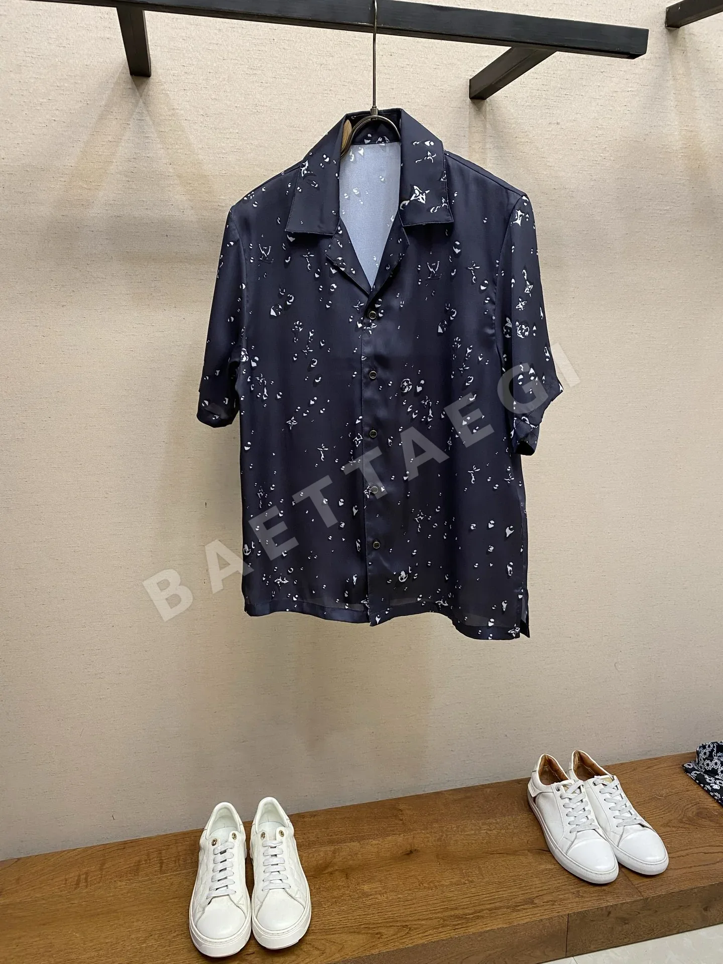 루이비통 물방울 실크셔츠 23501