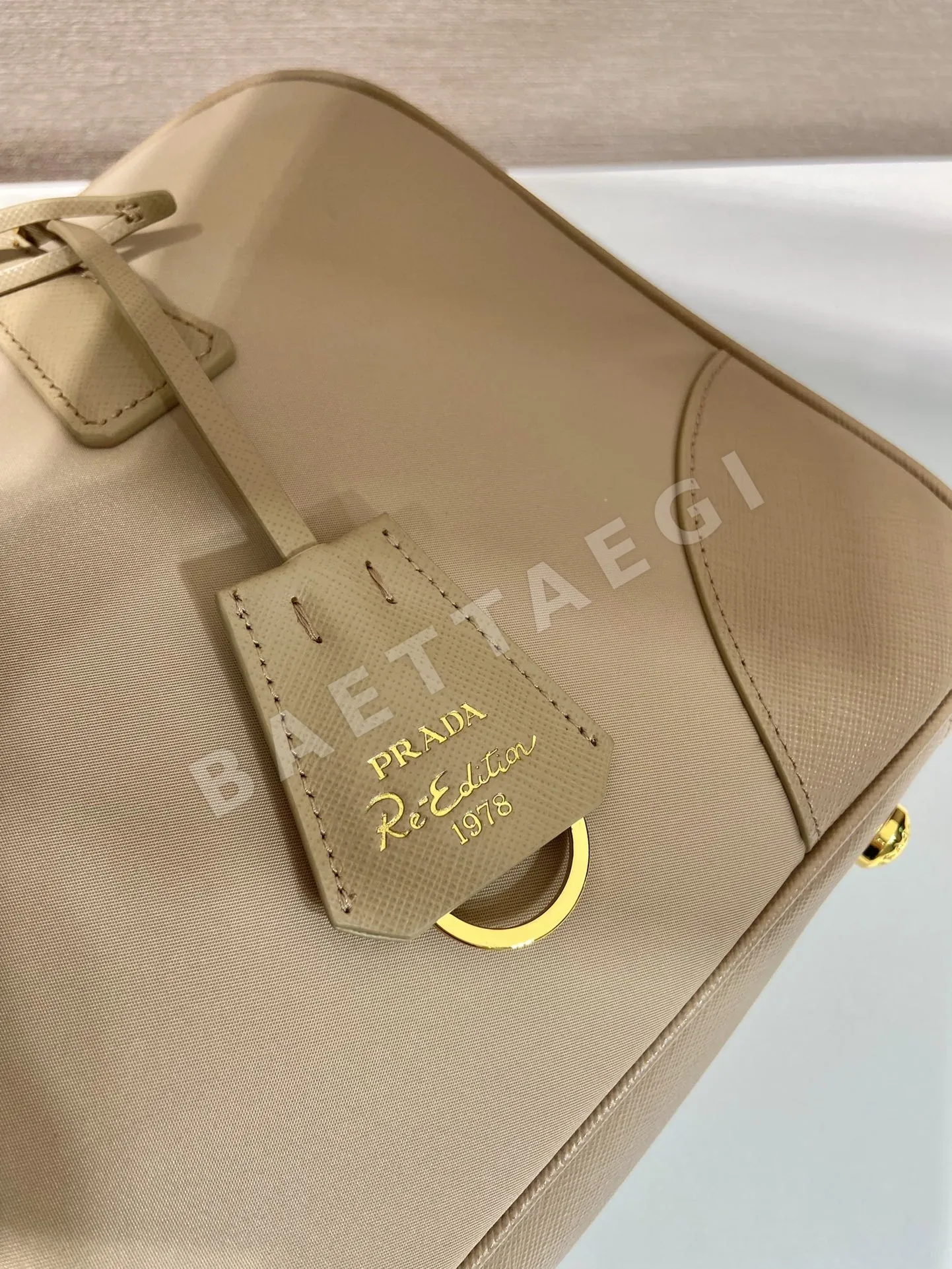프라다 리사이클 나일론 더블 핸들 사피아노 가죽 핸드백 1BB114 상세 이미지 6