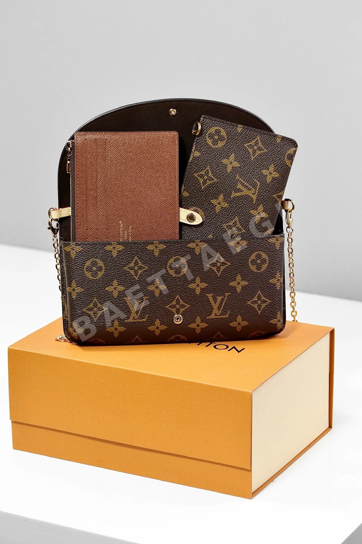 루이비통 모노그램 캔버스 3WAY 월렛 온 체인 가방 상세 이미지 5