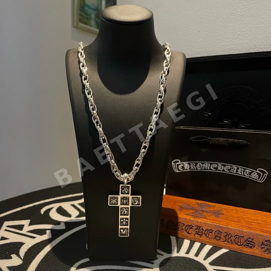 크롬하츠 크로스 플라워 목걸이 62548