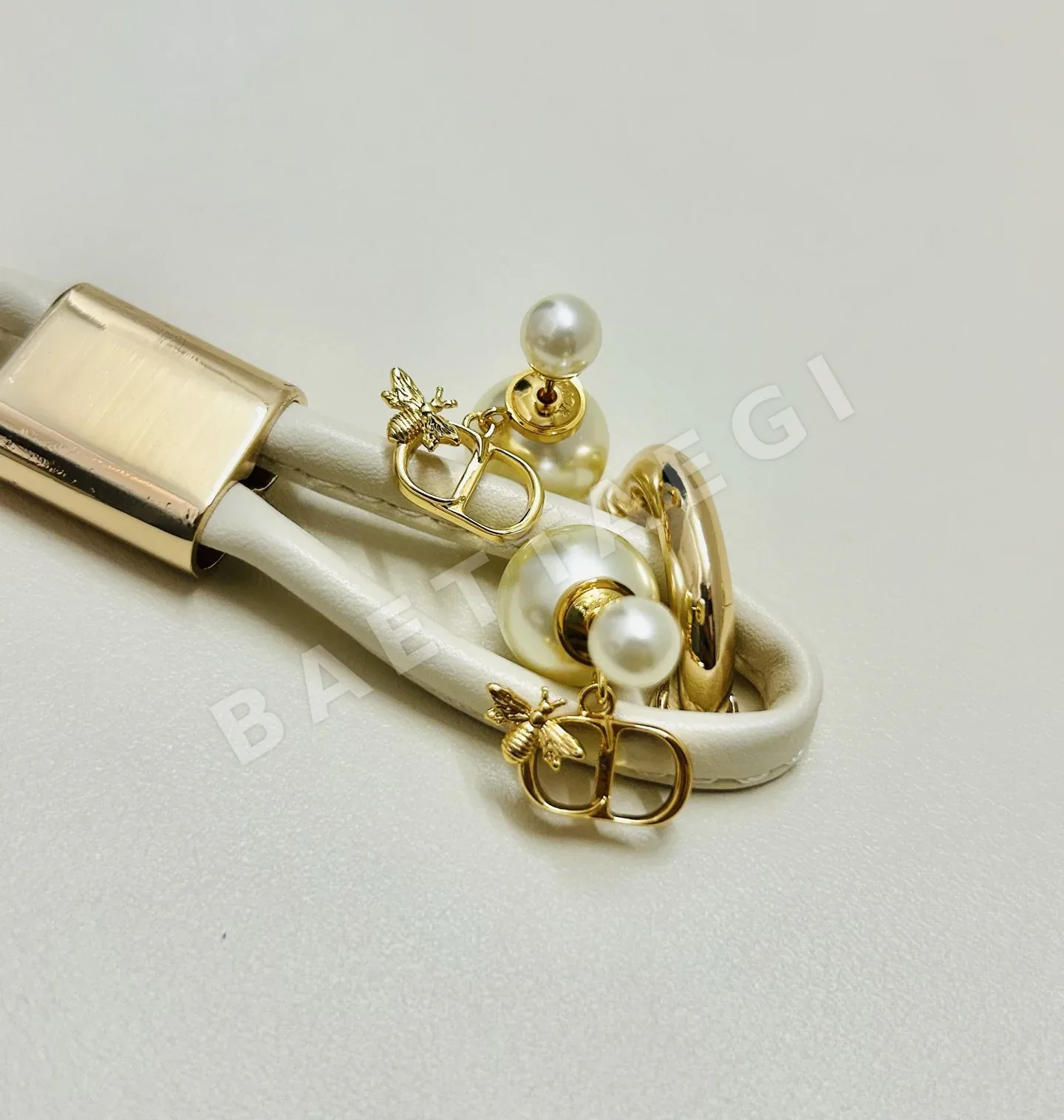 디올 귀걸이 60520 Dior Earrings 상세 이미지 4