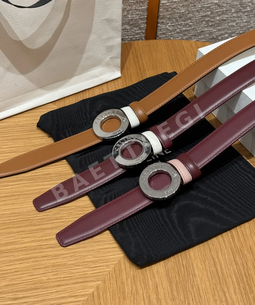 셀린느 차트 디스크 버클 양면 가죽 벨트 상세 이미지 5