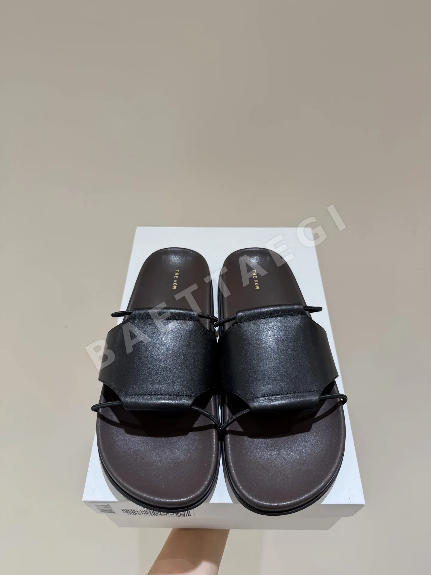 더로우 천연 가죽 스트랩 샌들 41903