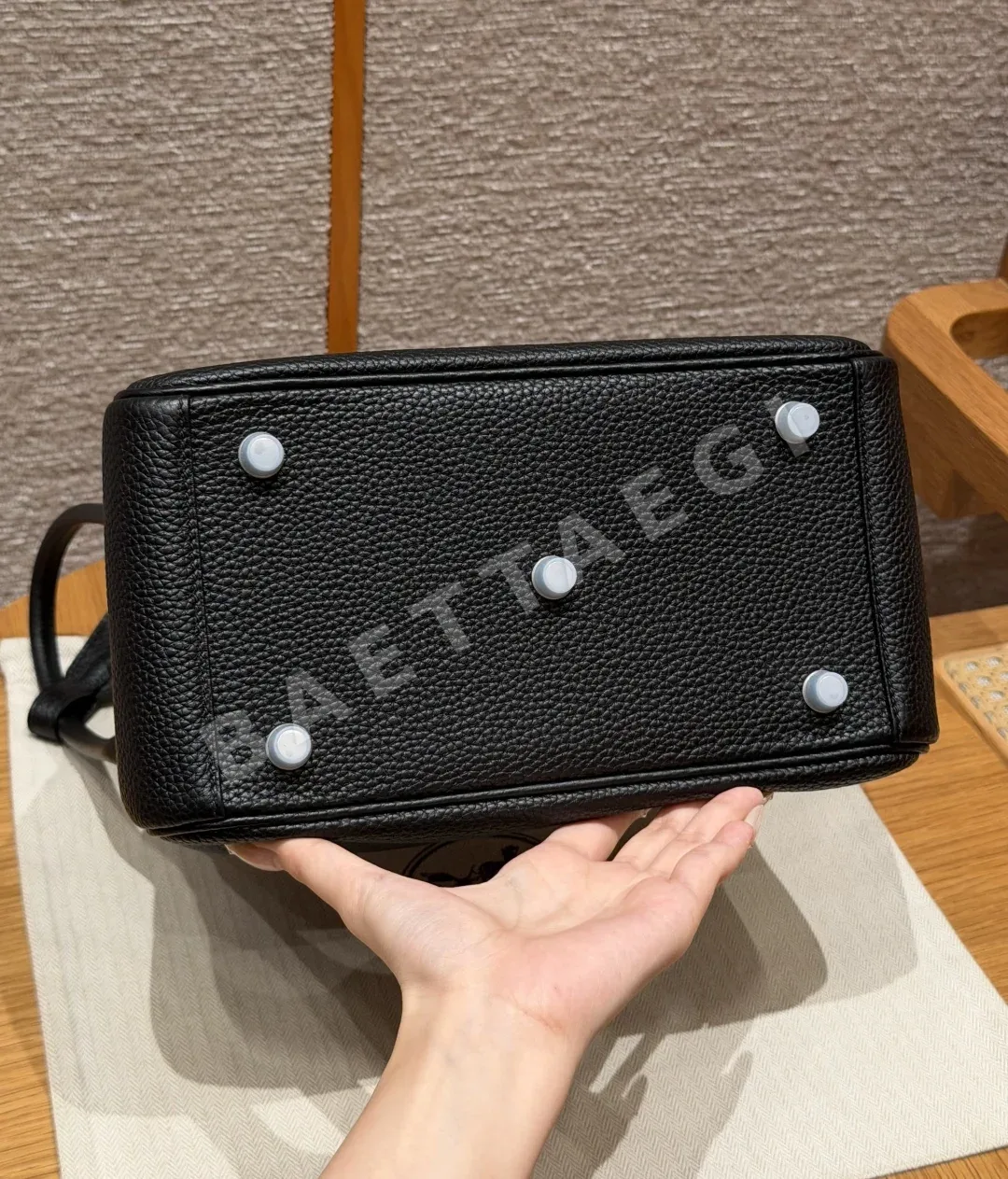 에르메스 린디 블랙 크레망스 지갑 상세 이미지 5