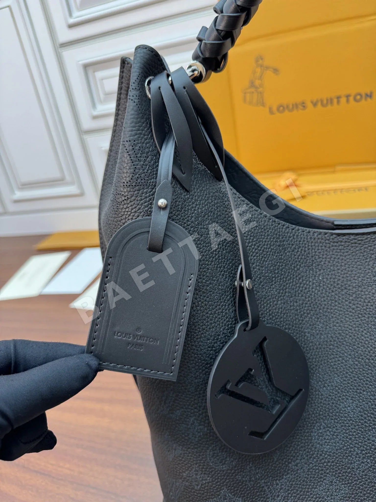 루이비통 M52950 가방 상세 이미지 5