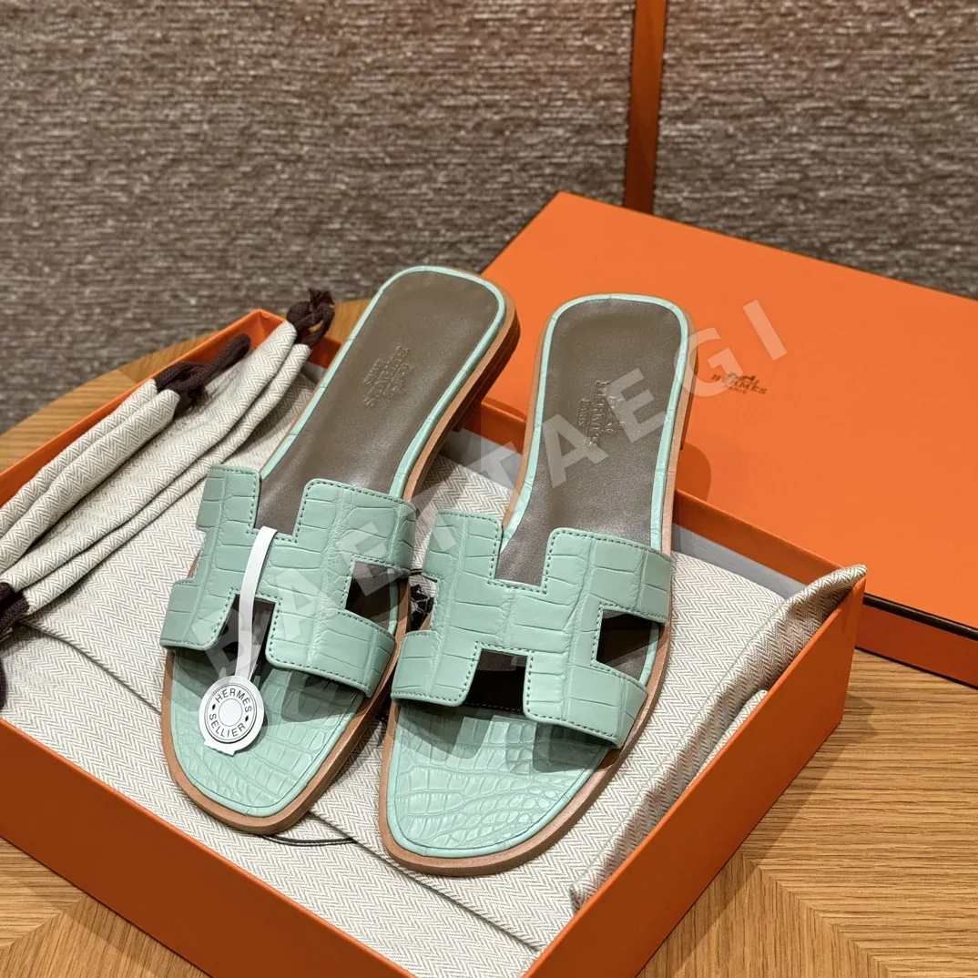 에르메스 오란 악어가죽 샌들 117523