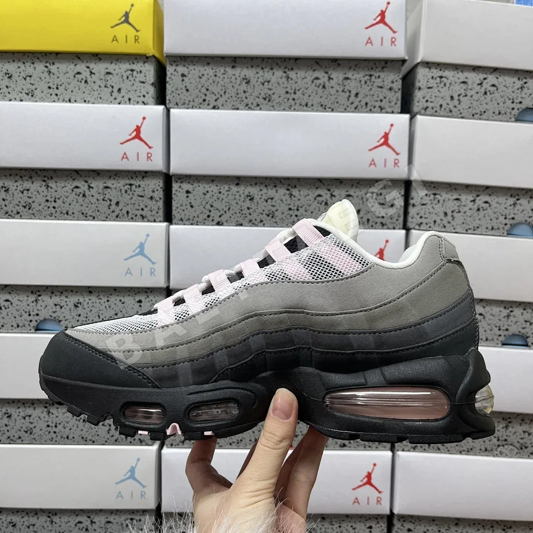 나이키 [GX] 에어 맥스 95 OG HJ5996-001 201228 Nike Air Max 95 OG Big Bubble Pink Foam 상세 이미지 4