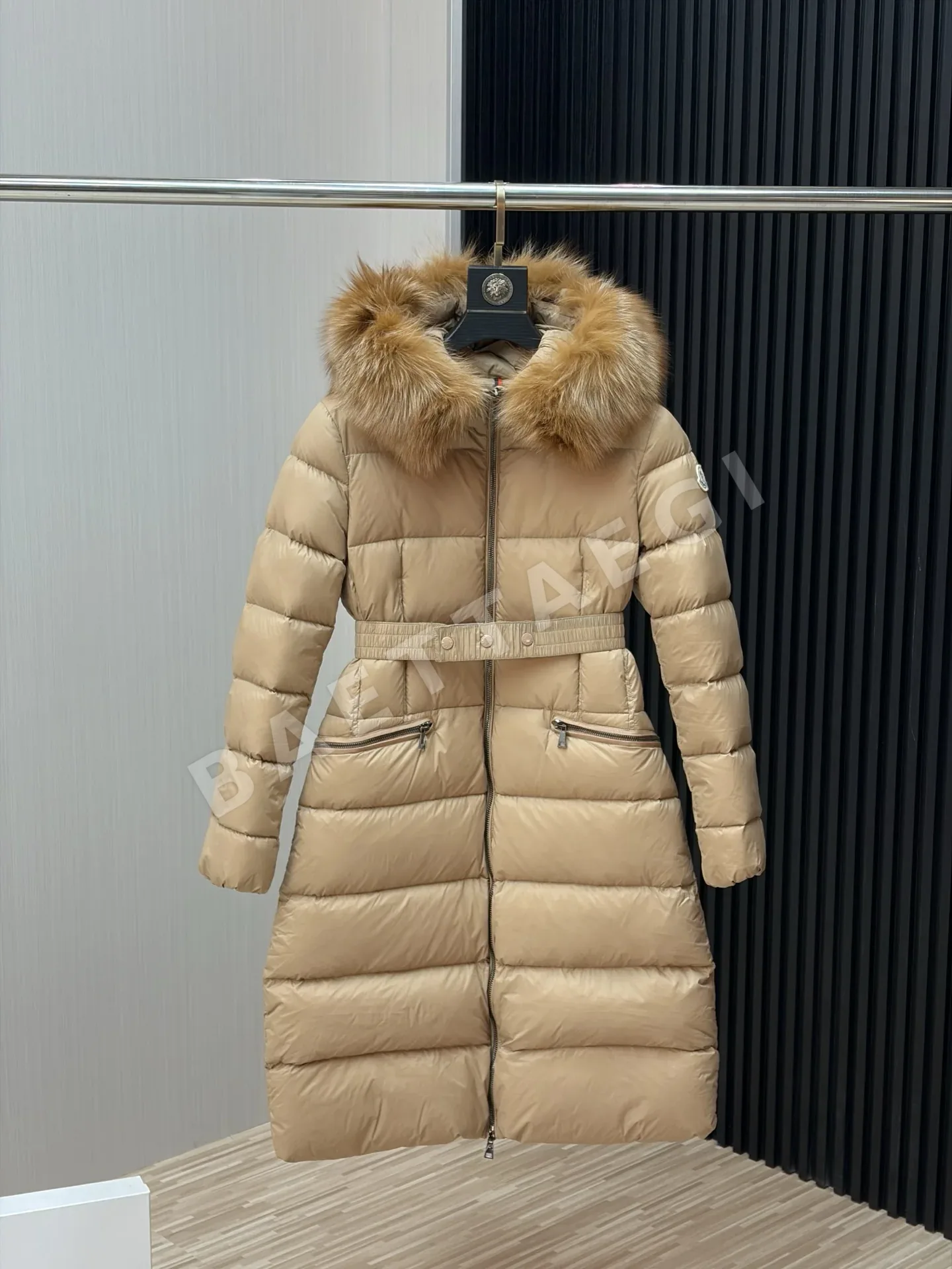 몽클레르 보에딕 여성 패딩 상세 이미지 2