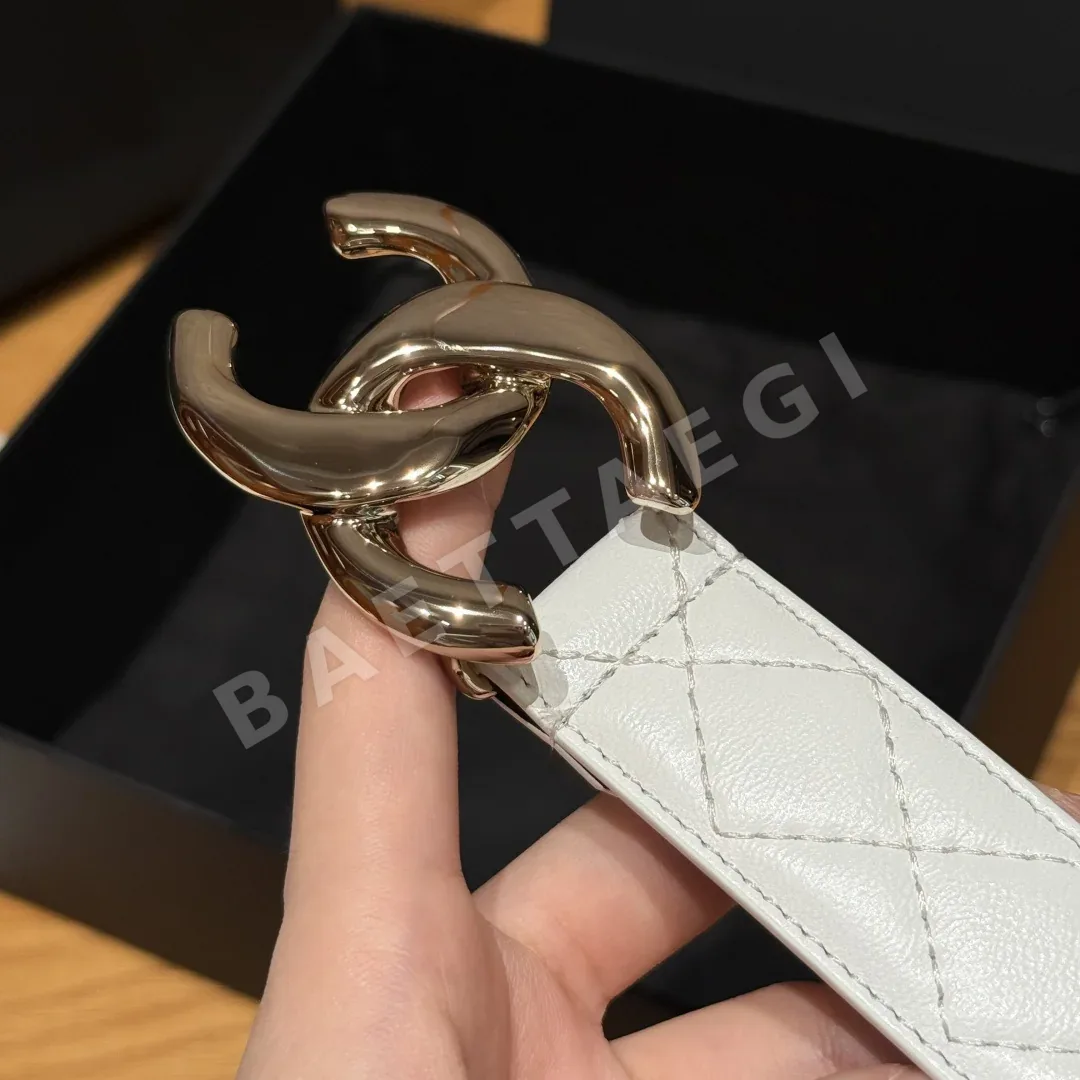 샤넬 더블 C 메탈 로고 램스킨 벨트 상세 이미지 5