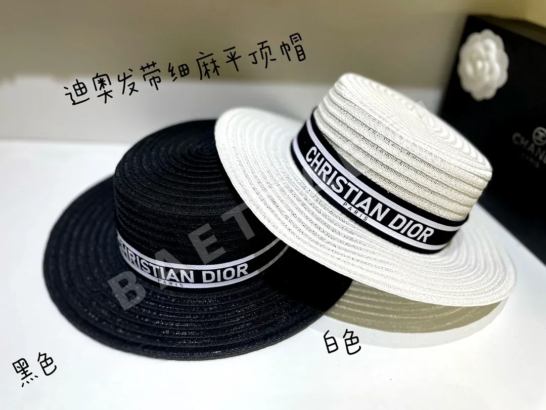 디올 린넨 리조트 스타일 플랫 탑 모자 78482