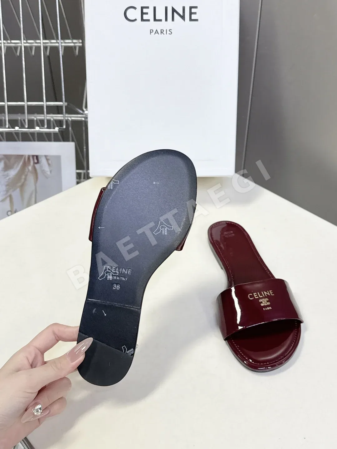 셀린느 개선문 스타일 가죽 샌들 상세 이미지 9
