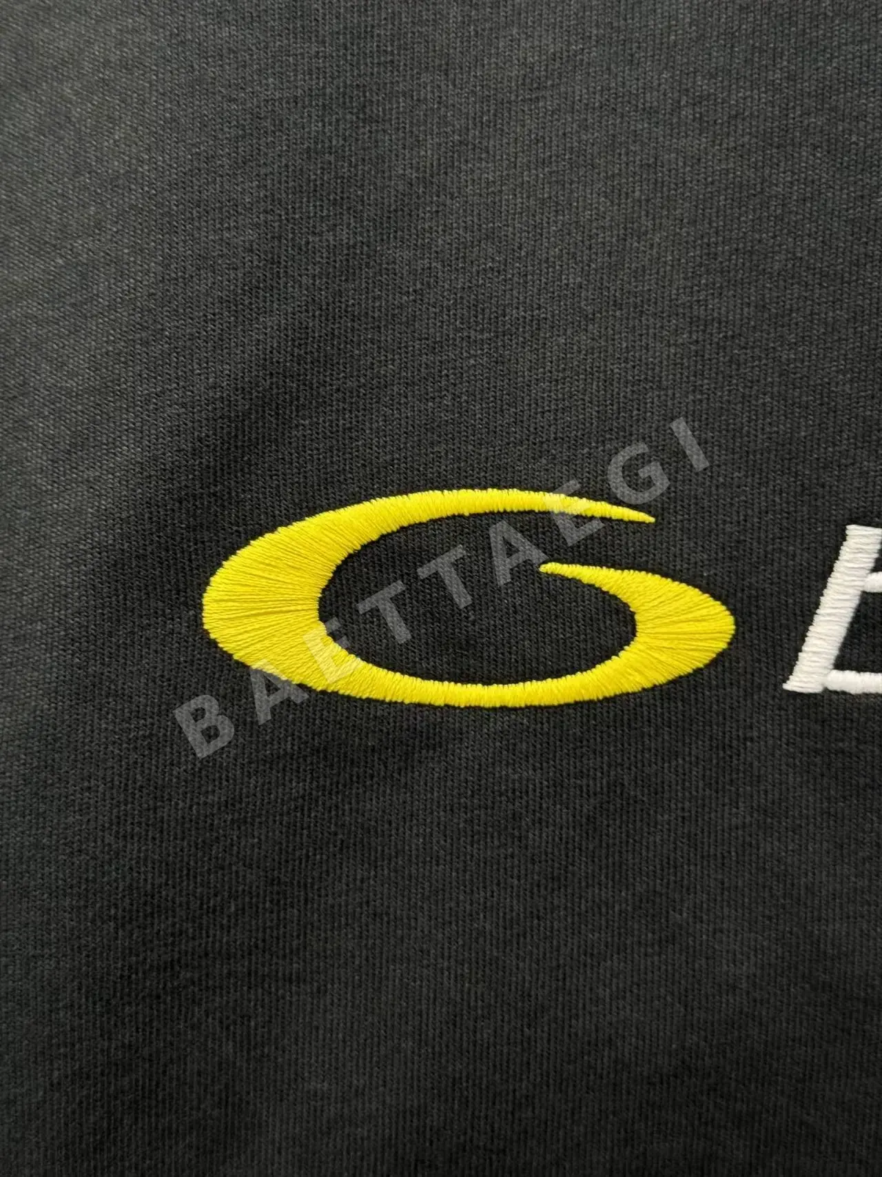발렌시아가 남성 반팔 티셔츠 상세 이미지 4