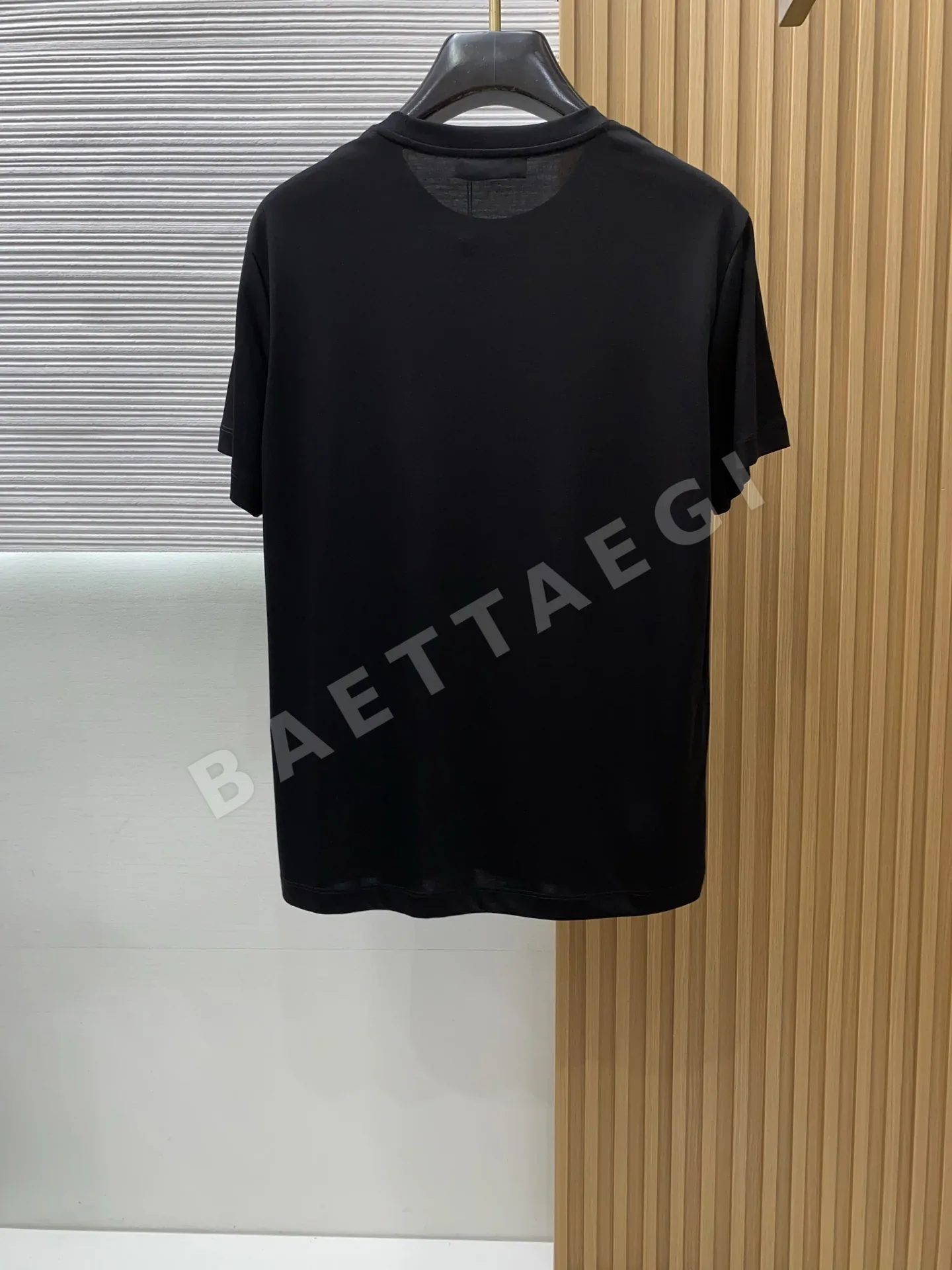 로로피아나 라운드넥 반팔 티셔츠 상세 이미지 9