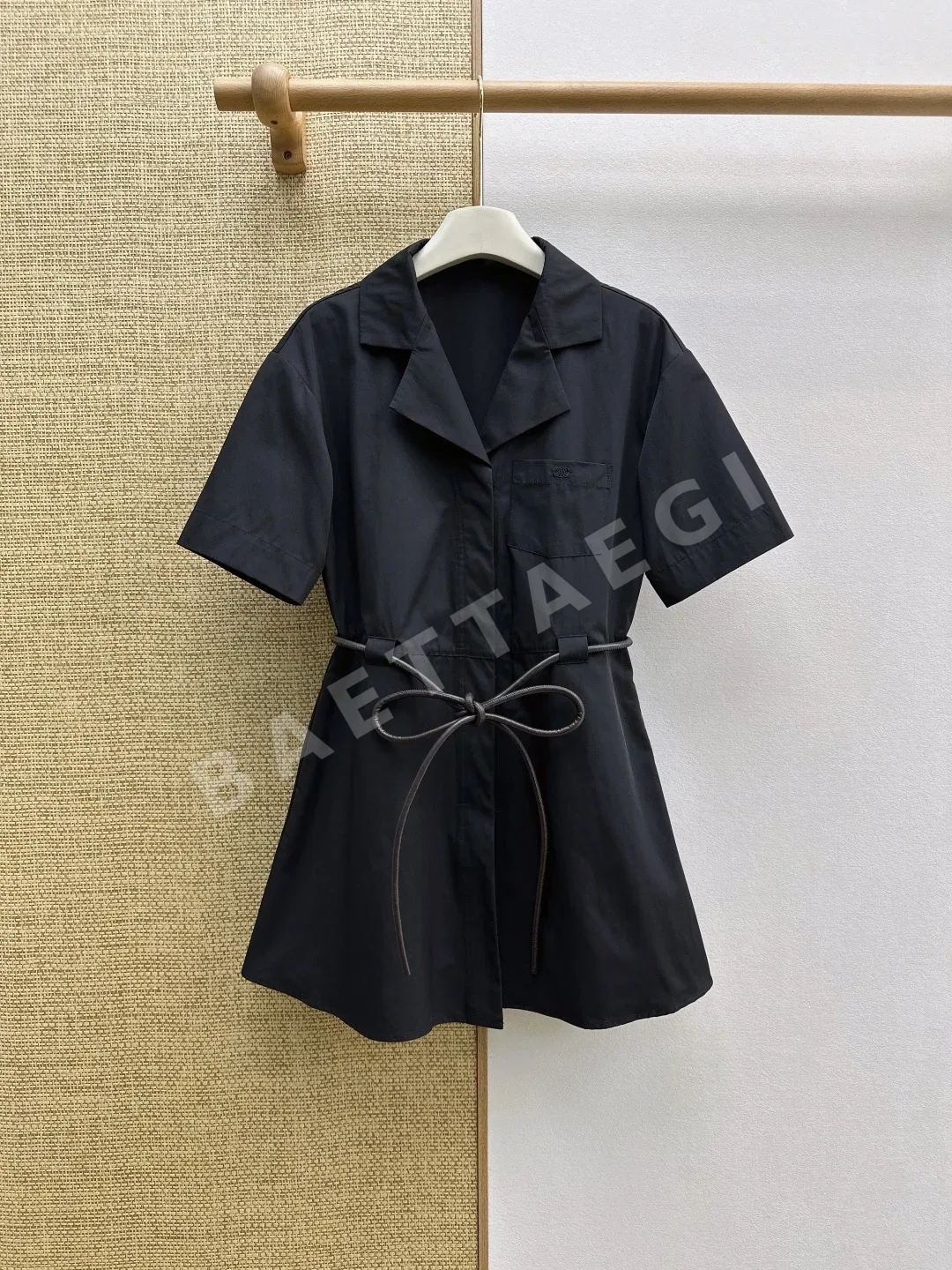 셀린느 개선문 자수 카라 원피스 상세 이미지 4