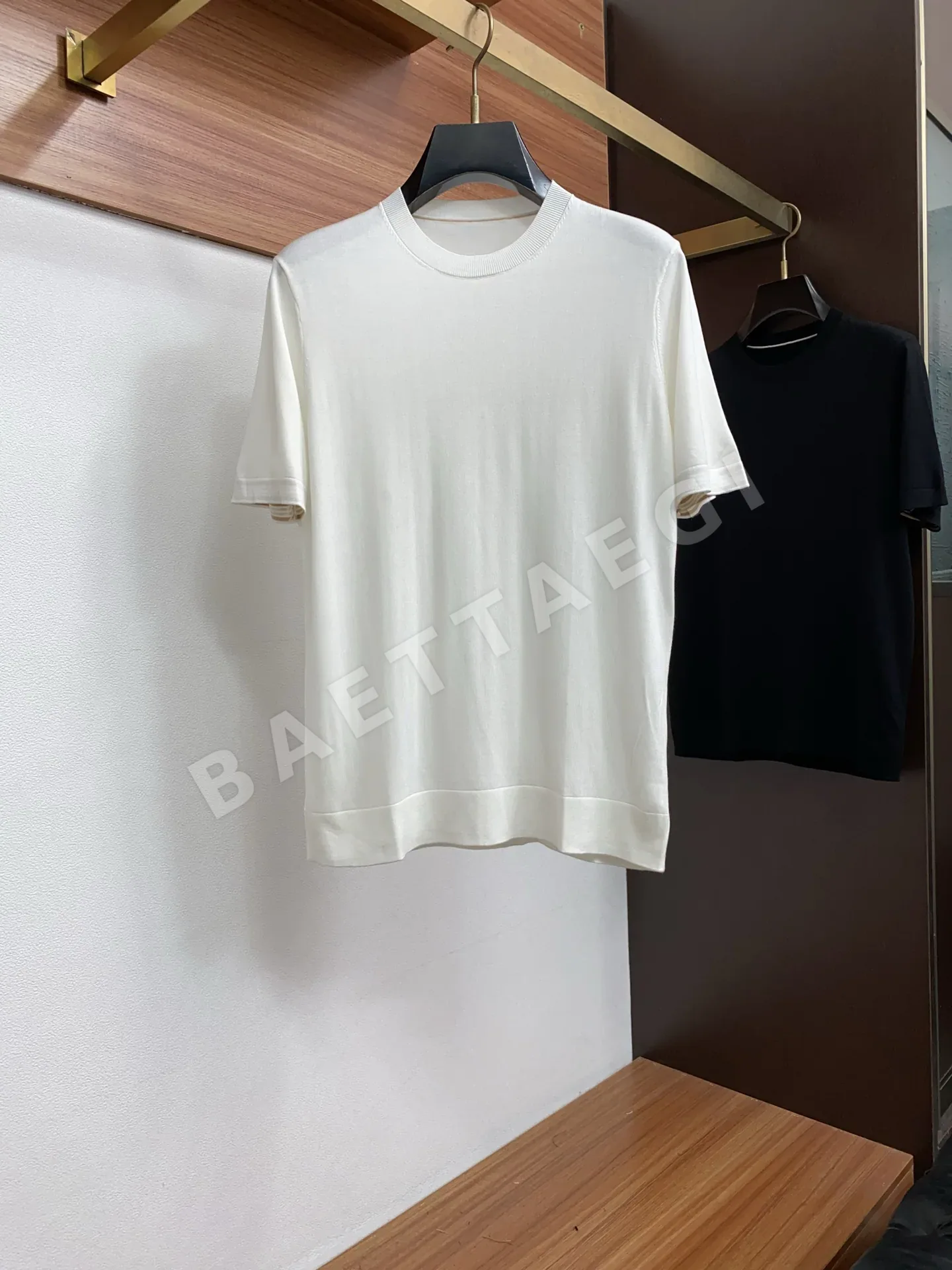 로로피아나 남성 크루넥 반팔 니트 티셔츠 139001