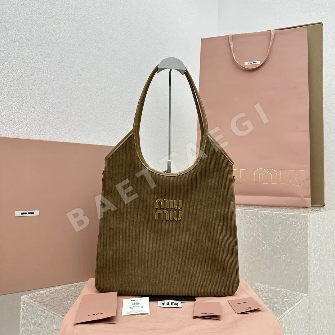 미우미우 코듀로이 토트 숄더백 68070