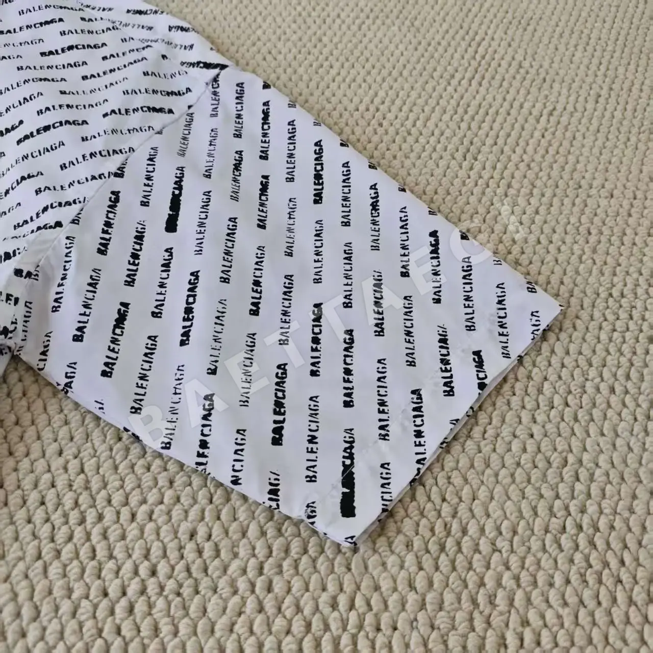 발렌시아가 디지털 프린팅 코튼 반팔 셔츠 P140 상세 이미지 4