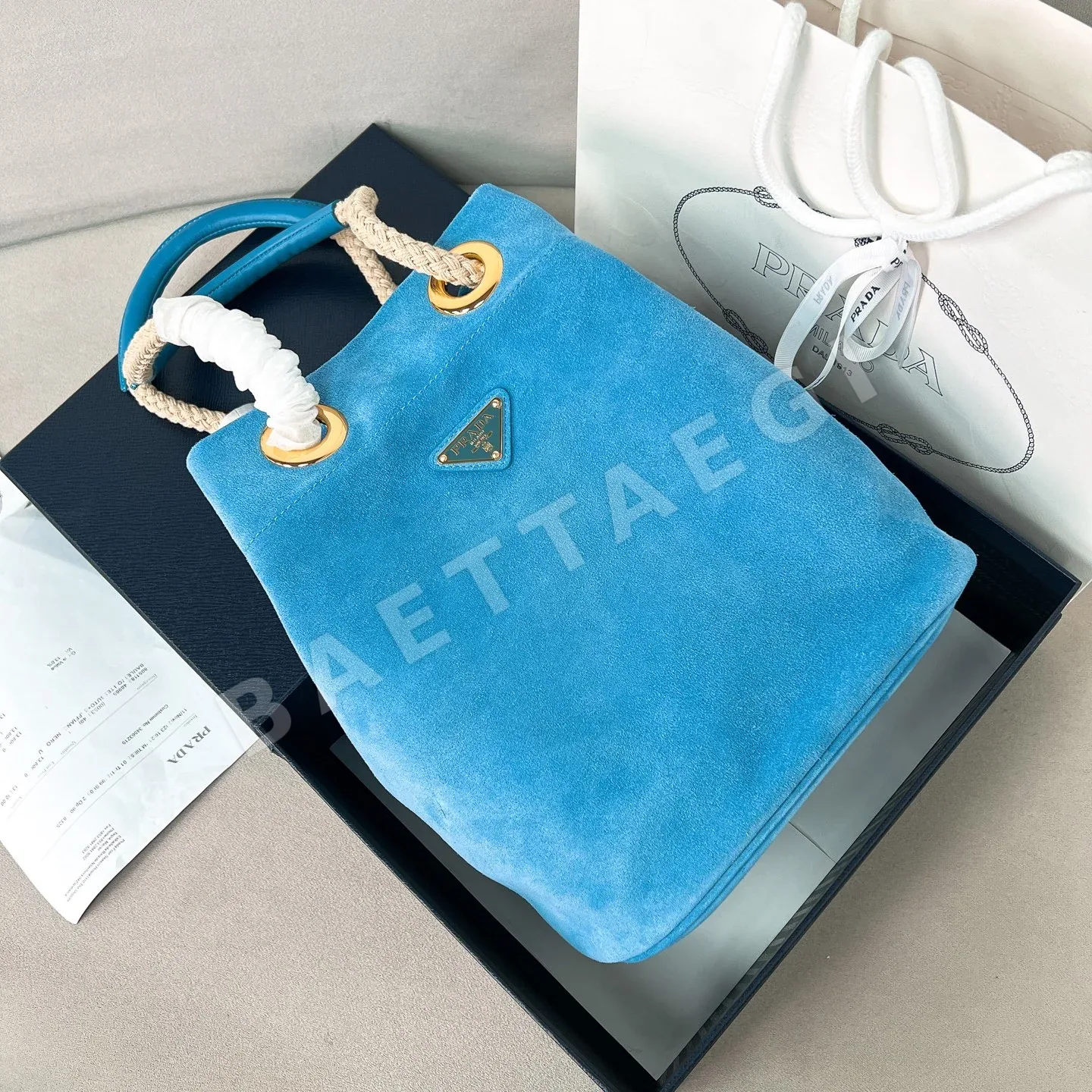프라다 나일론 버킷 가방 1BE082