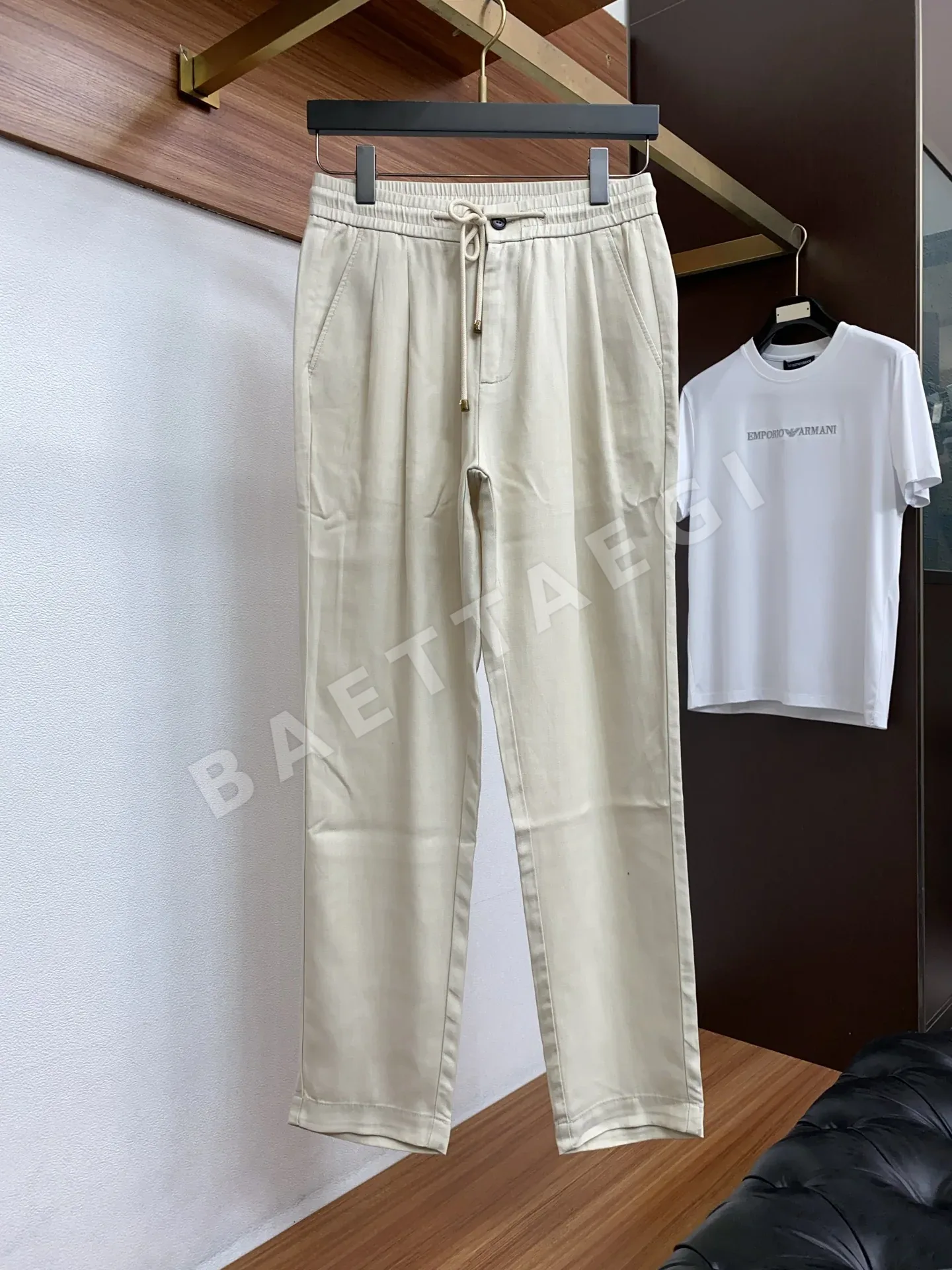 브루넬로쿠치넬리 면마 혼방 남성 바지 상세 이미지 2