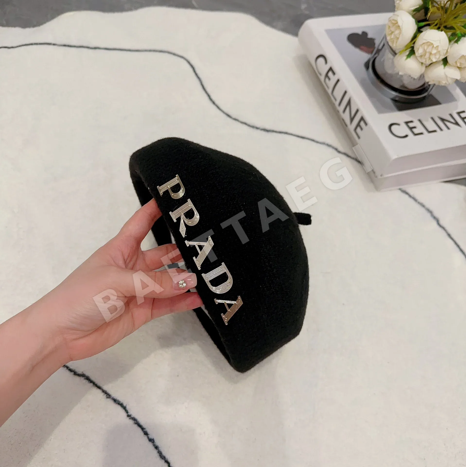 프라다 메탈릭 베레모 모자 상세 이미지 3