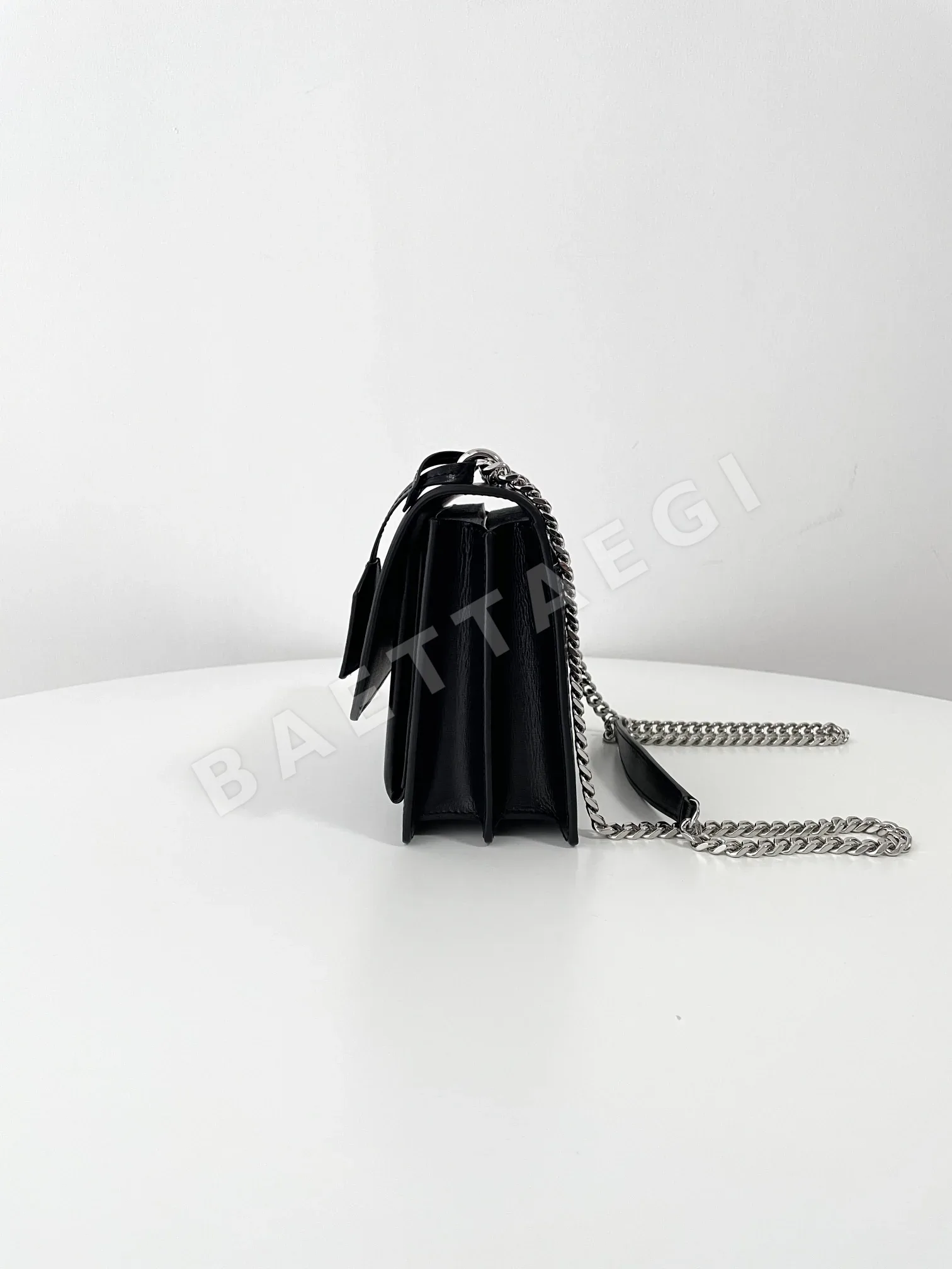 생로랑 선셋 실버 체인 가죽 가방 상세 이미지 3