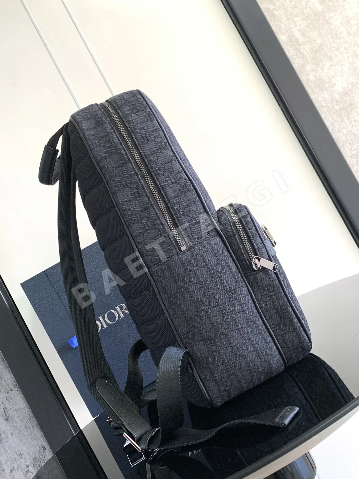 디올 사파리 백팩 상세 이미지 2