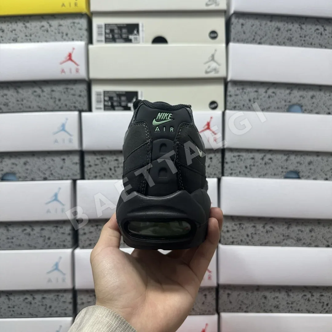 나이키 [XY] 에어 맥스 95 HM0622-001 201329 Nike Air Max 95 Vapor Green 상세 이미지 5