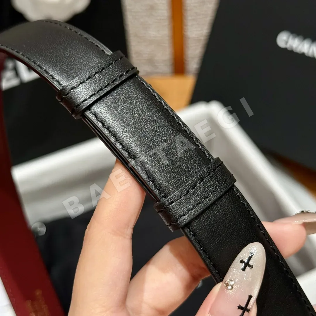샤넬 가죽 회전식 더블 C 버클 벨트 상세 이미지 5