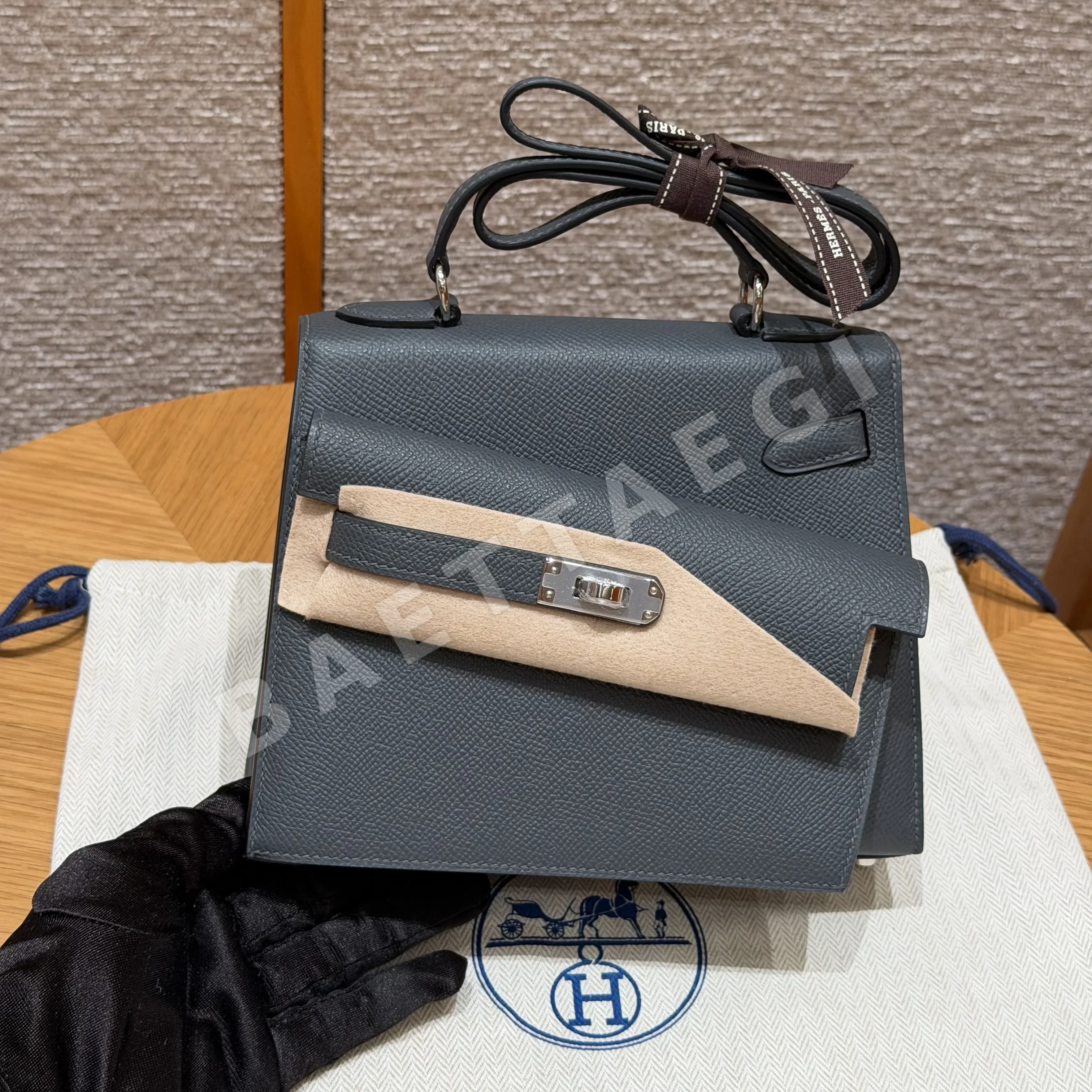 에르메스 켈리백 20 더스티 그레이 실버 하드웨어 상세 이미지 10