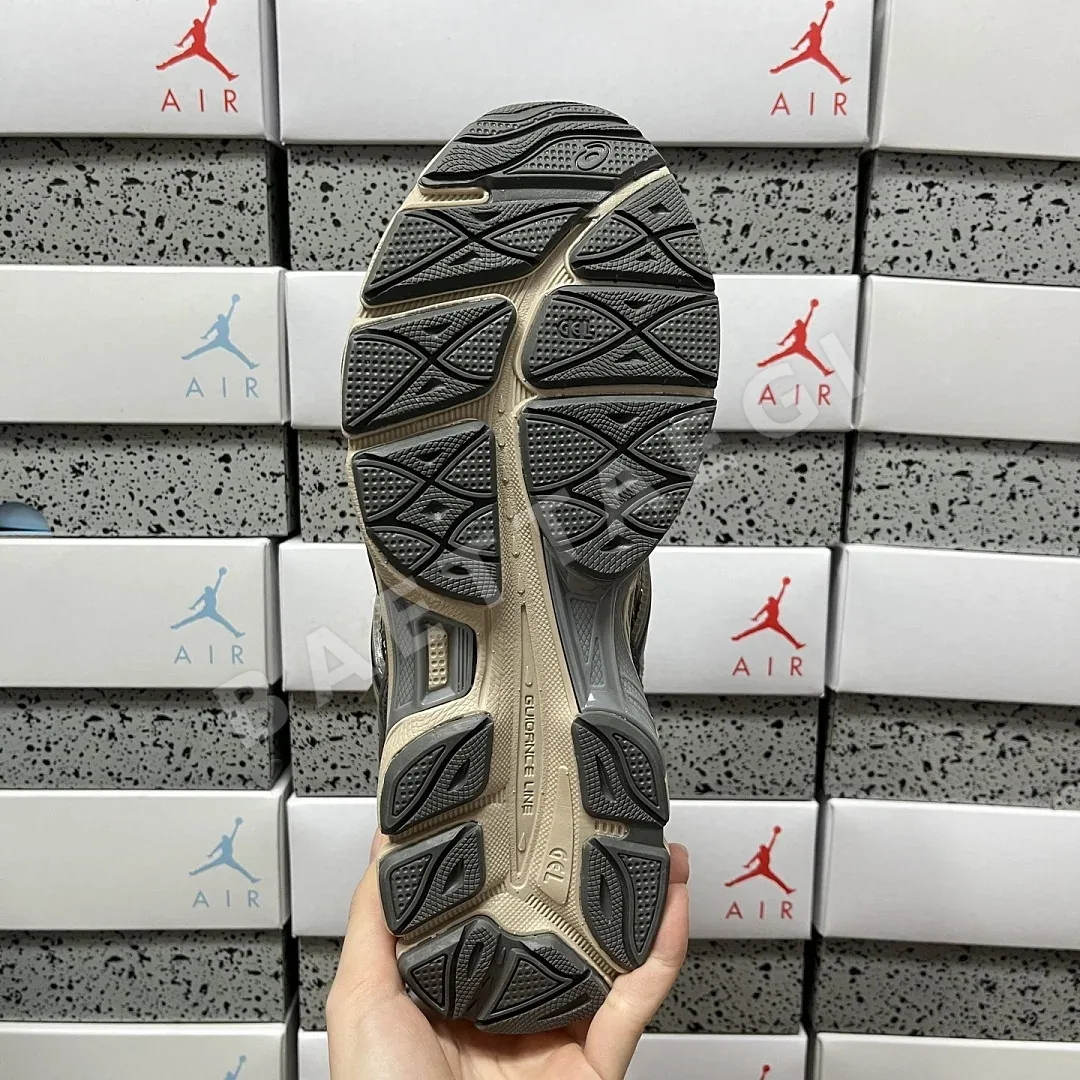 아식스 [GX] 젤 NYC 유틸리티 1203A558-020 200537 Asics Gel-NYC Utility Steeple Grey 상세 이미지 8
