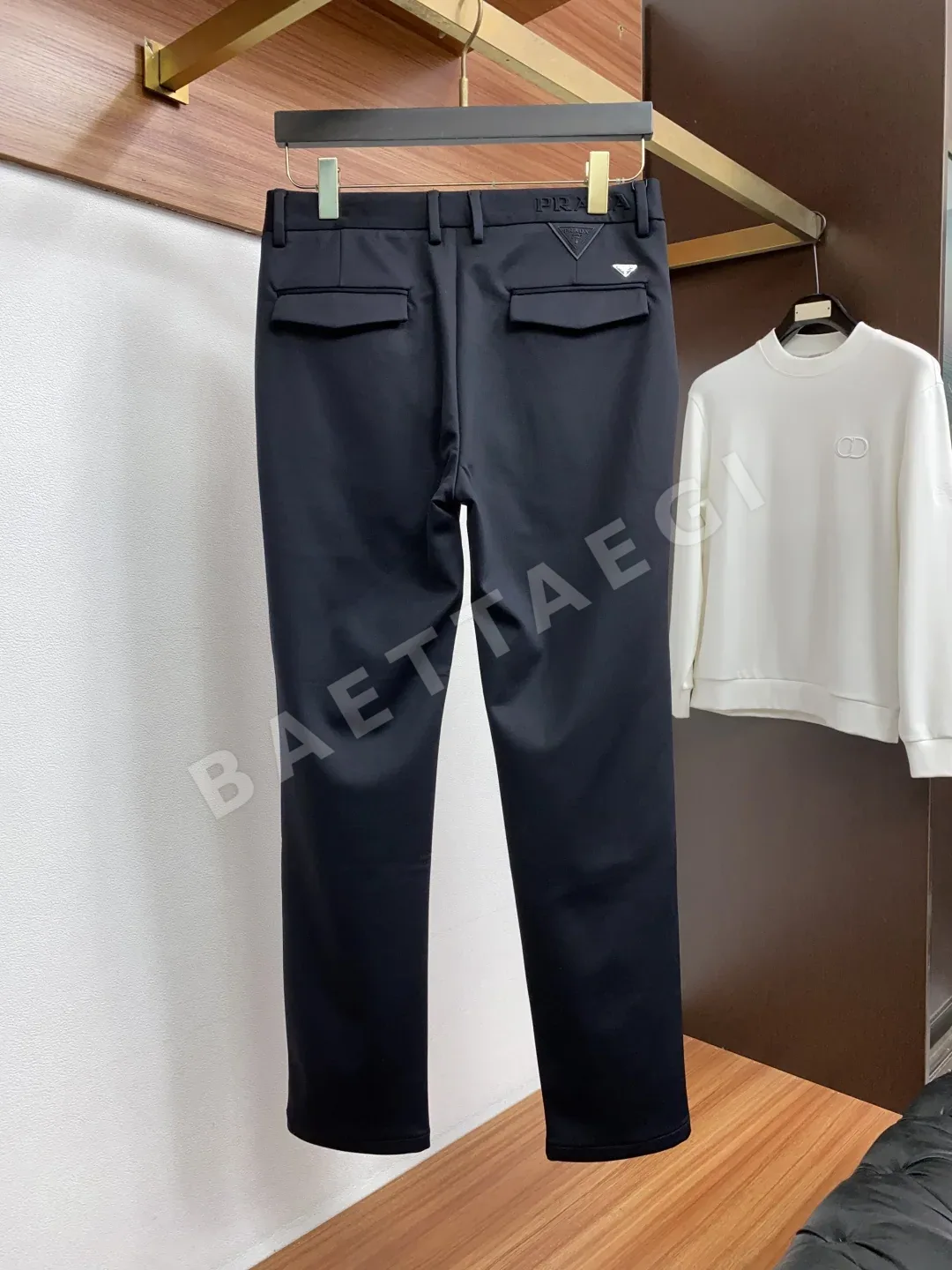 프라다 남성 세미 일자 캐주얼 바지 상세 이미지 8