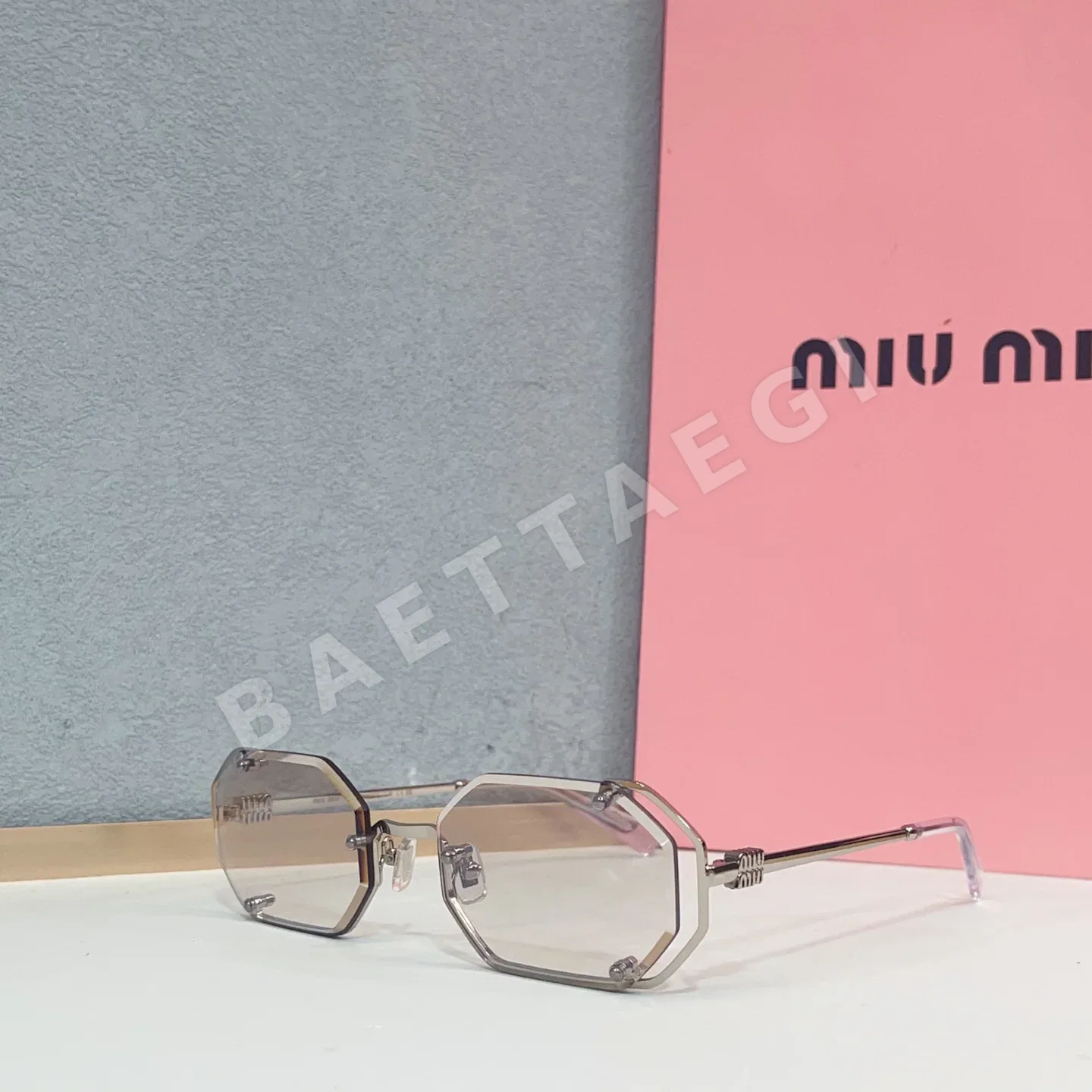 미우미우 선글라스 MU172 AV 73087