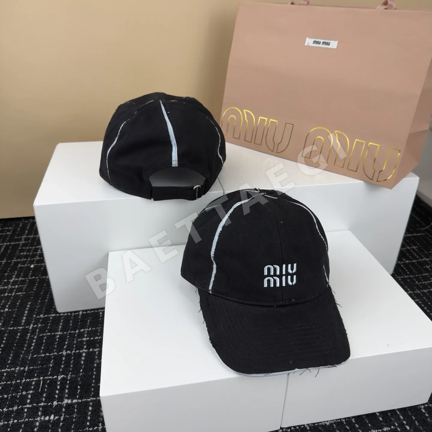 미우미우 베이스볼 캡 상세 이미지 2