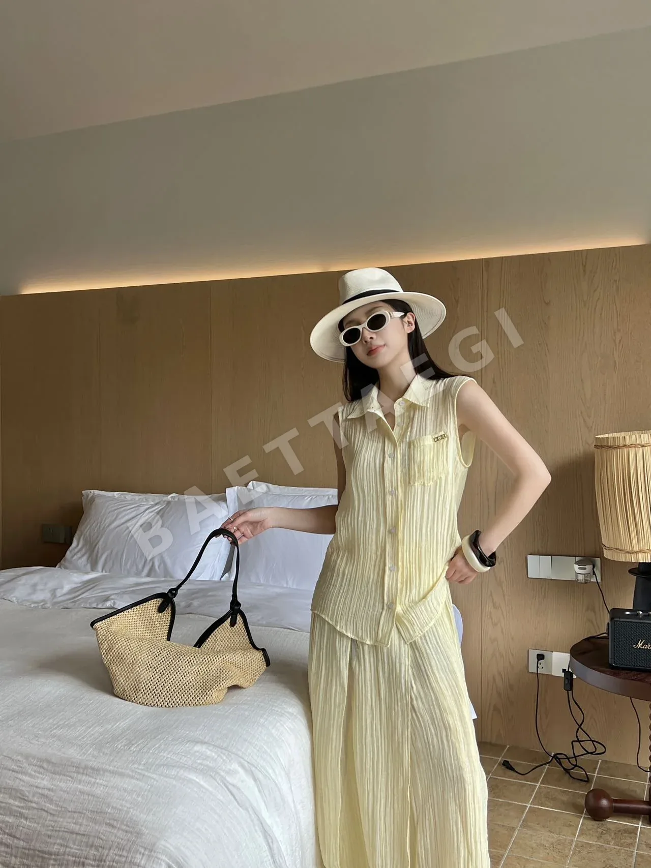 디올 플리츠 카라 민소매 셔츠 세트 상세 이미지 8