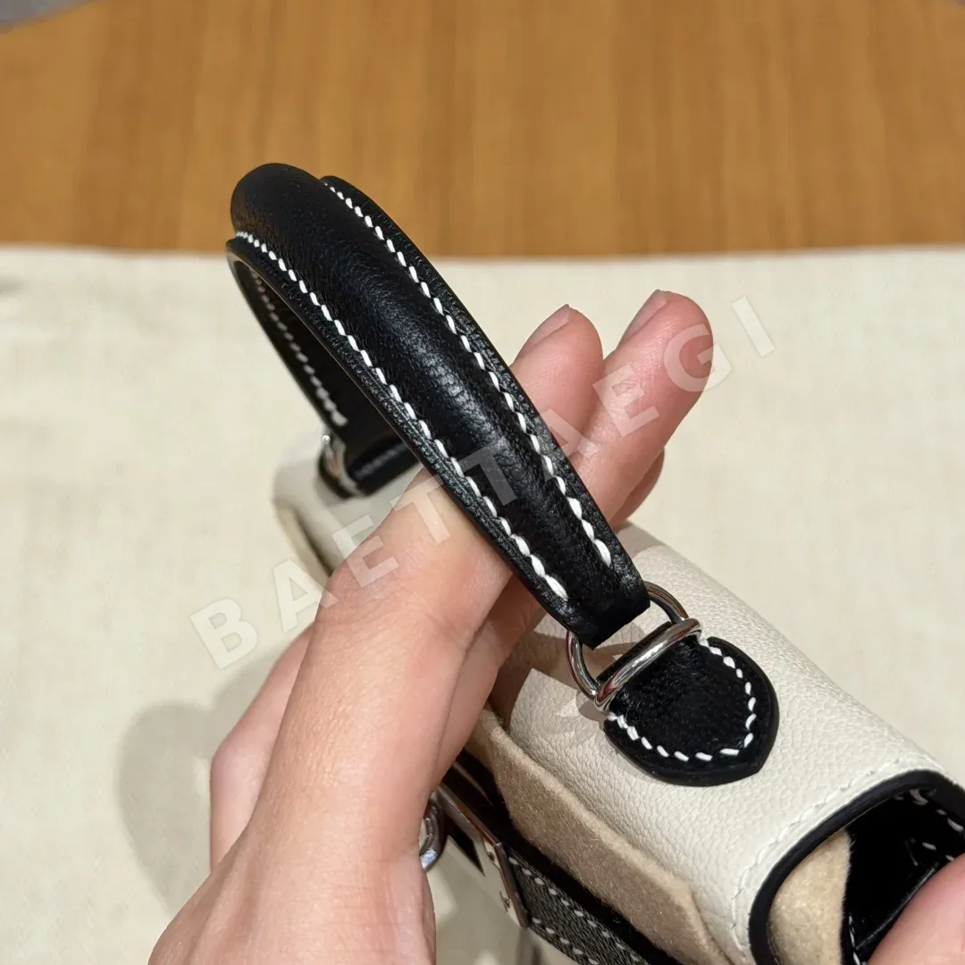 에르메스 미니 켈리 가방 밀크셰이크 화이트 실버 하드웨어 상세 이미지 9